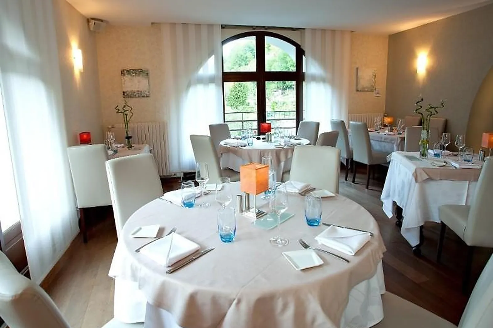 Lieux événementiels, HÔTEL LA RIVIÈRE