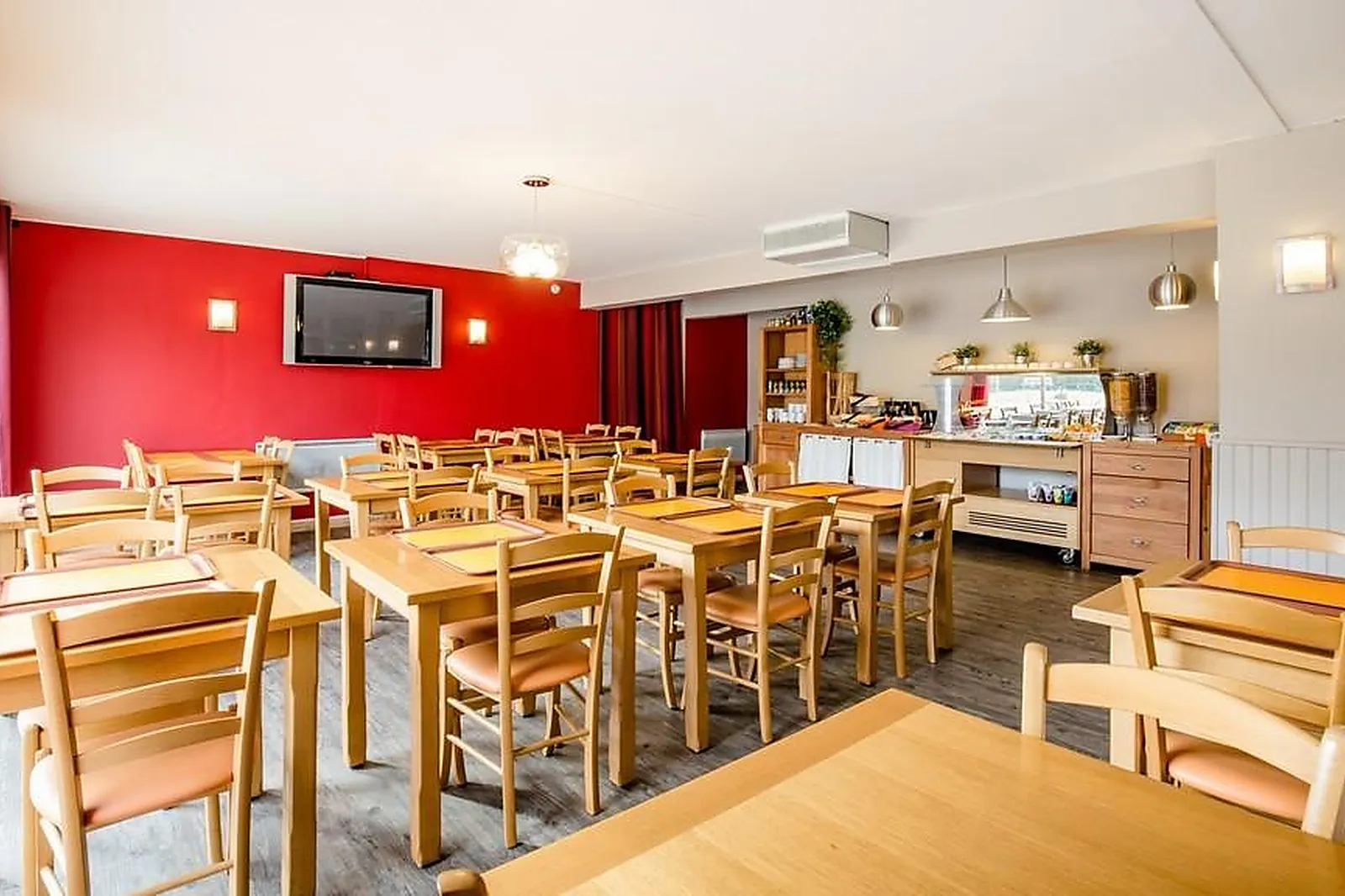 Lieux événementiels, HÔTEL LA THALIE