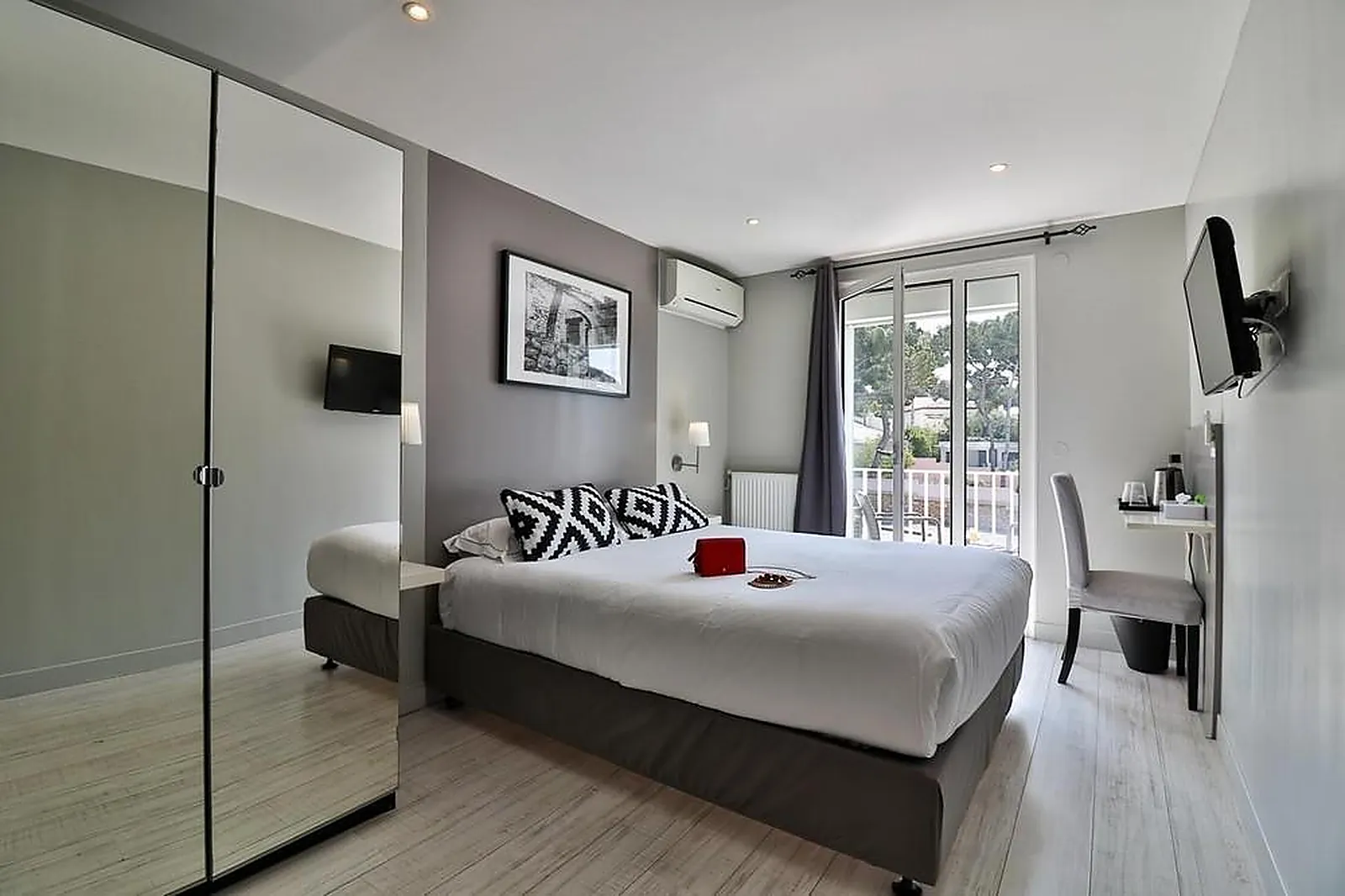 Lieux événementiels, HÔTEL LA TUILIÈRE