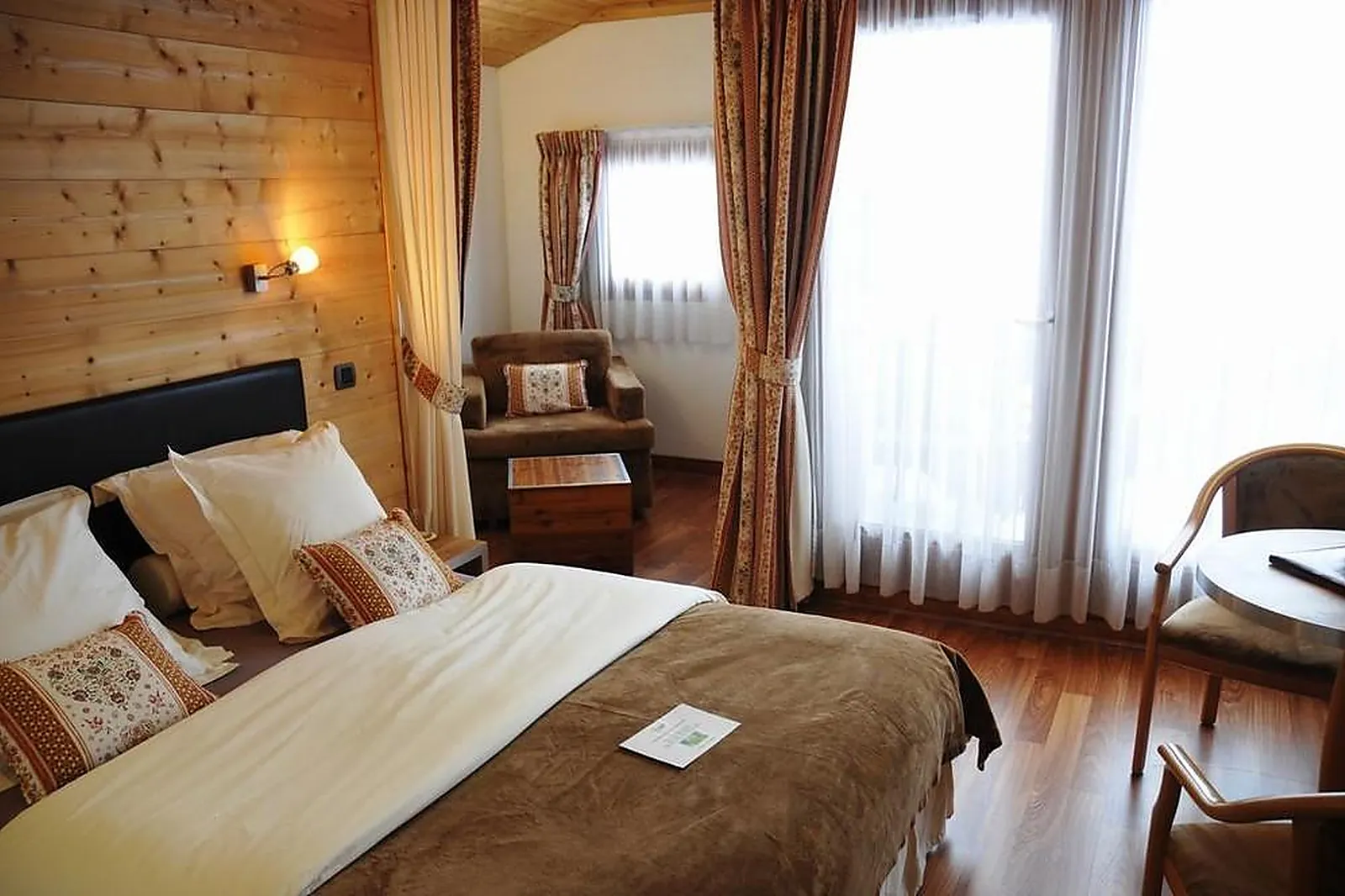 Lieux événementiels, HÔTEL LE CALGARY