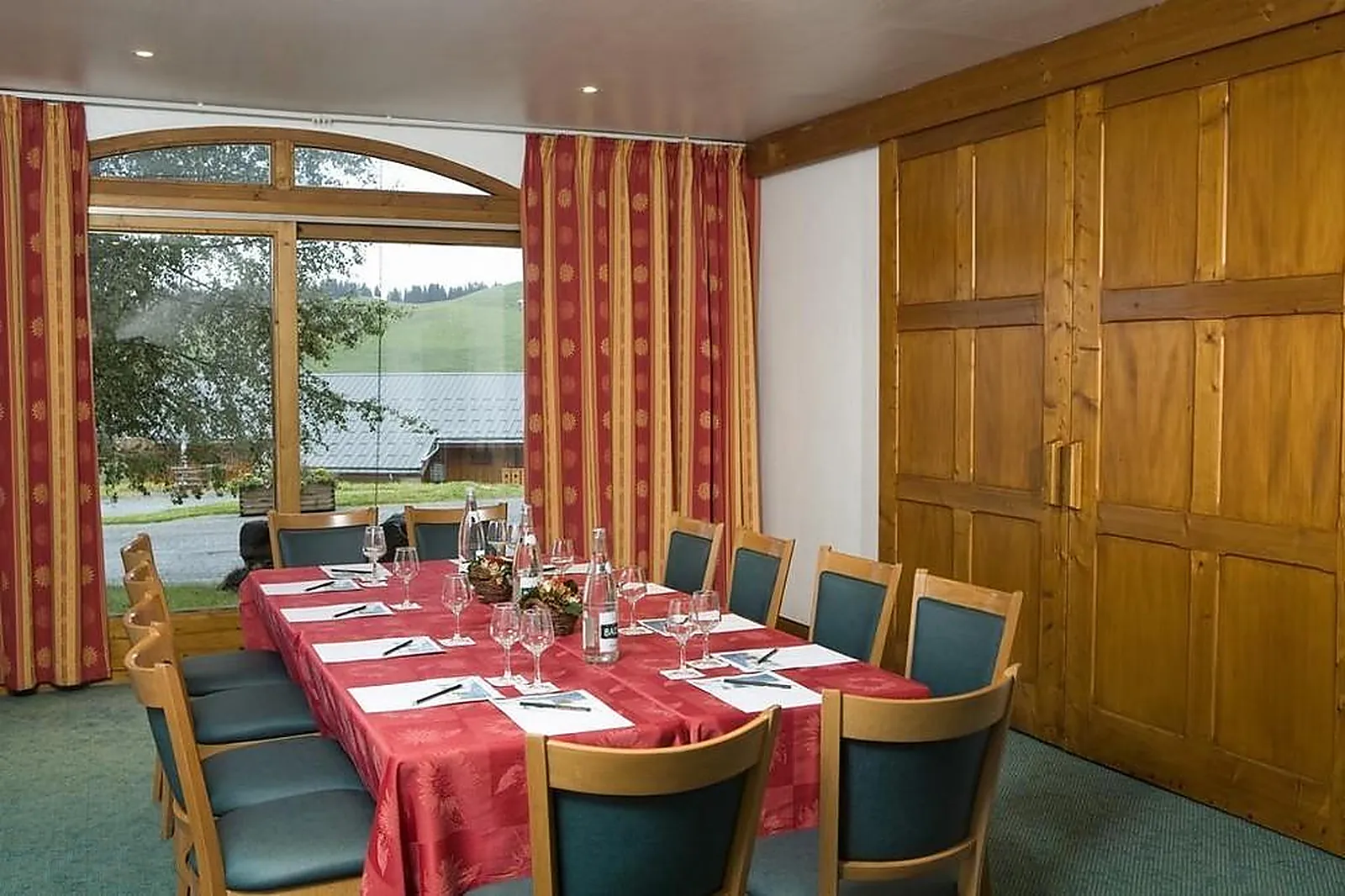 Lieux événementiels, HÔTEL LE CALGARY