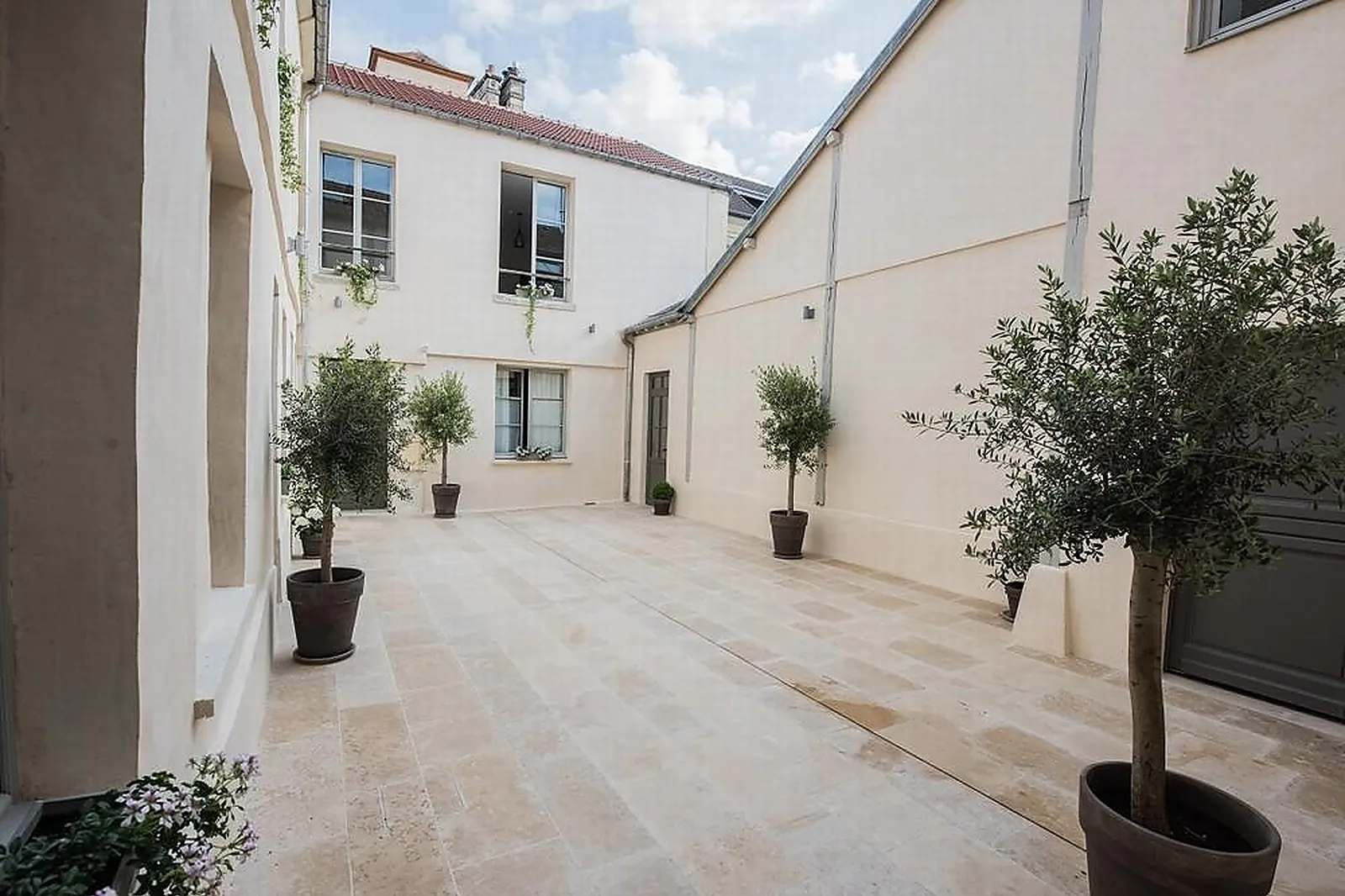 Lieux événementiels, HÔTEL LE CHANTILLY
