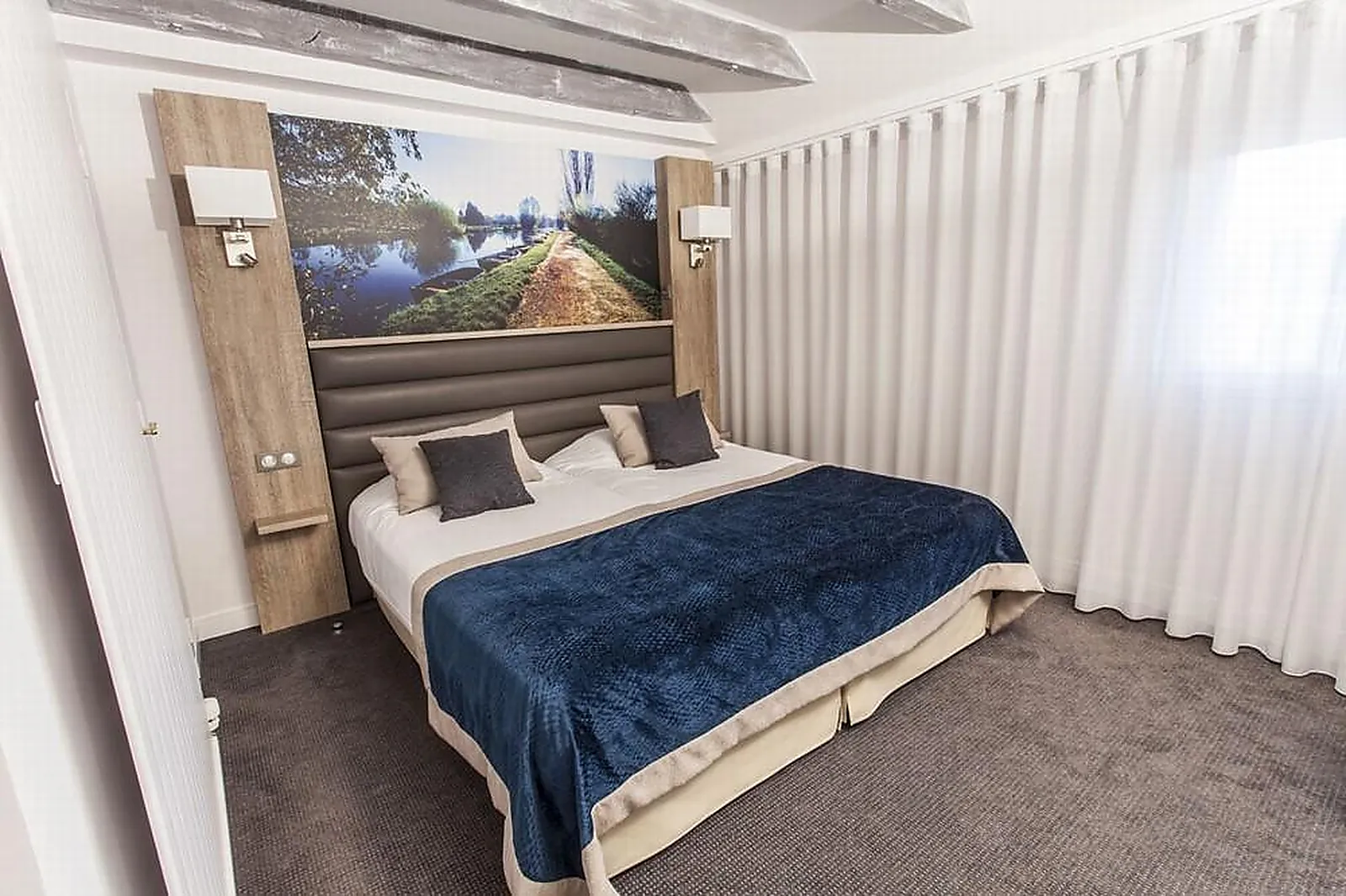 Lieux événementiels, HÔTEL LE CHRISTINA