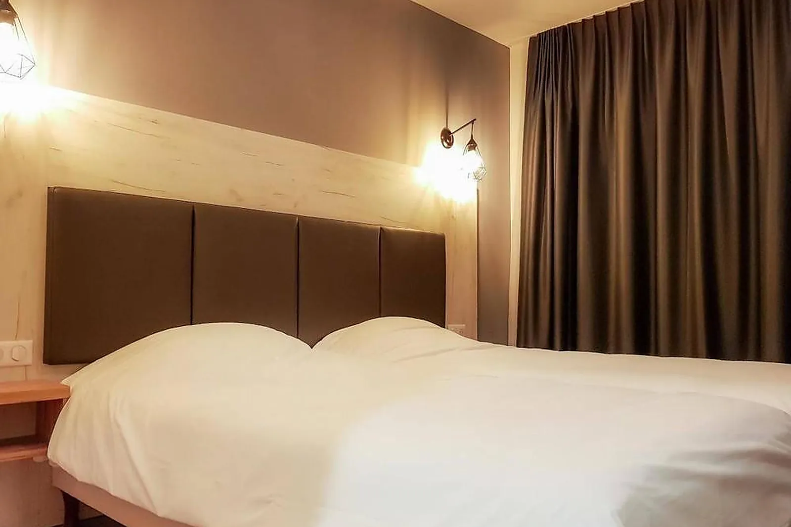 Lieux événementiels, HÔTEL LE CLERMOTEL