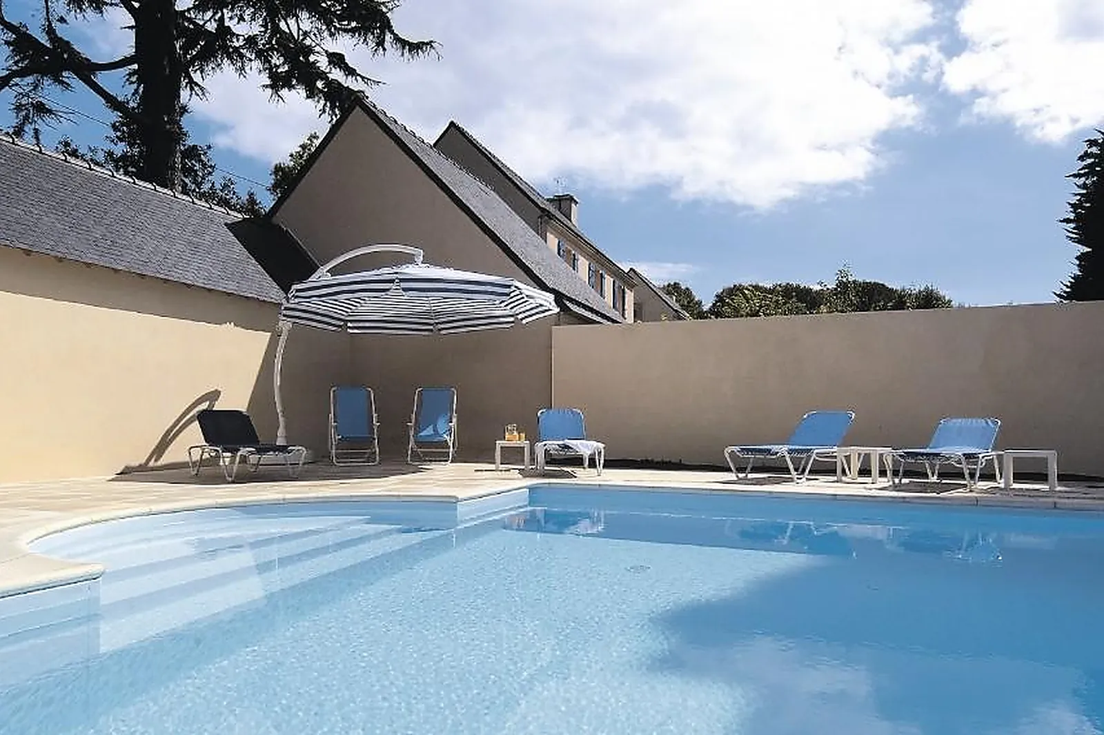 Lieux événementiels, HÔTEL LE PARC FÉTAN