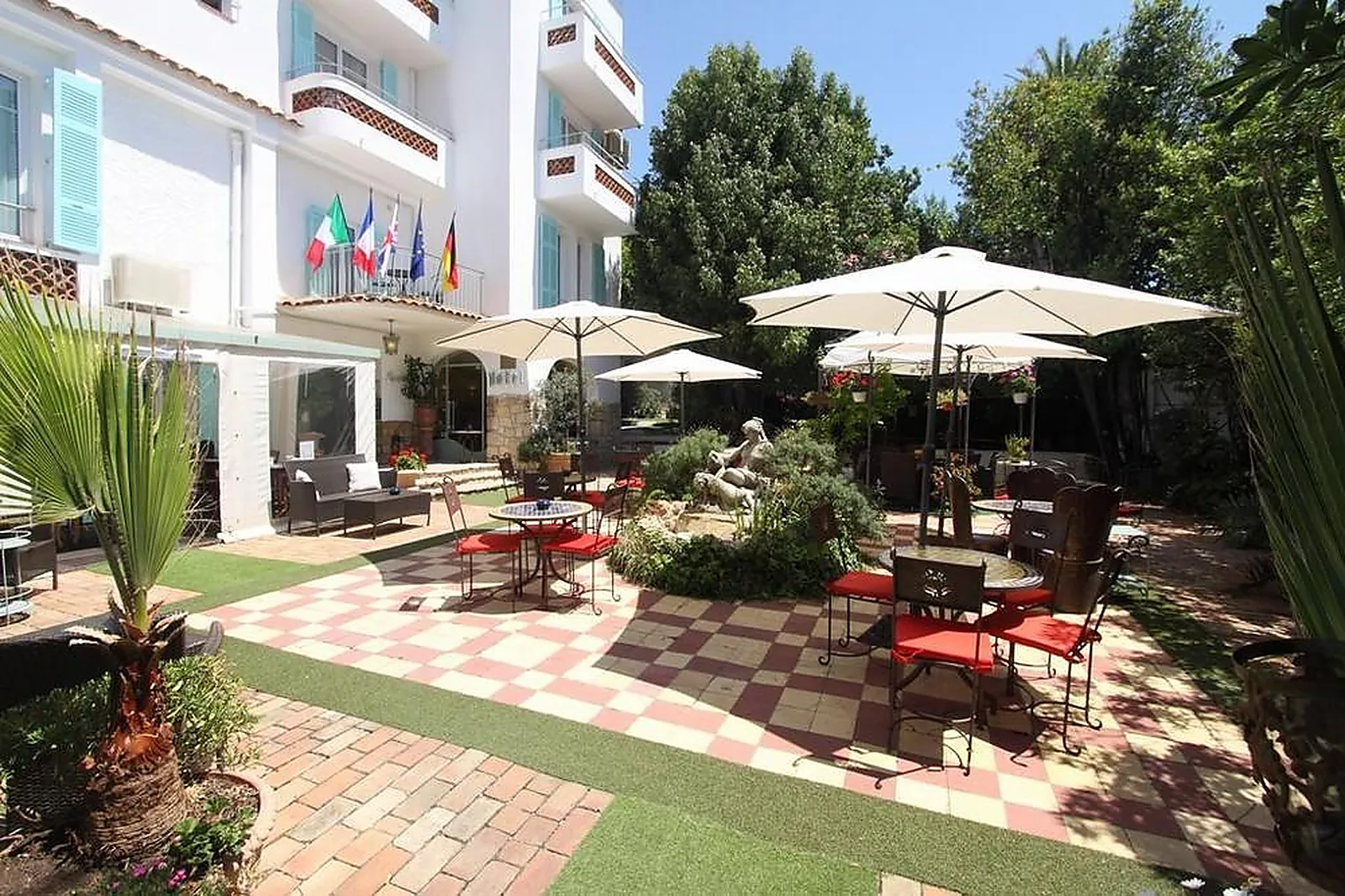 Lieux événementiels, HÔTEL LE PRÉ CATALAN