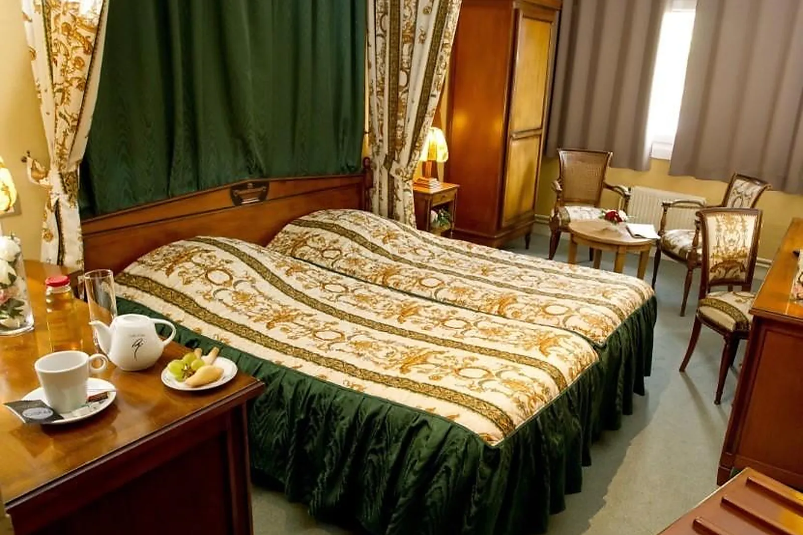 Lieux événementiels, HÔTEL LE PRIEURÉ