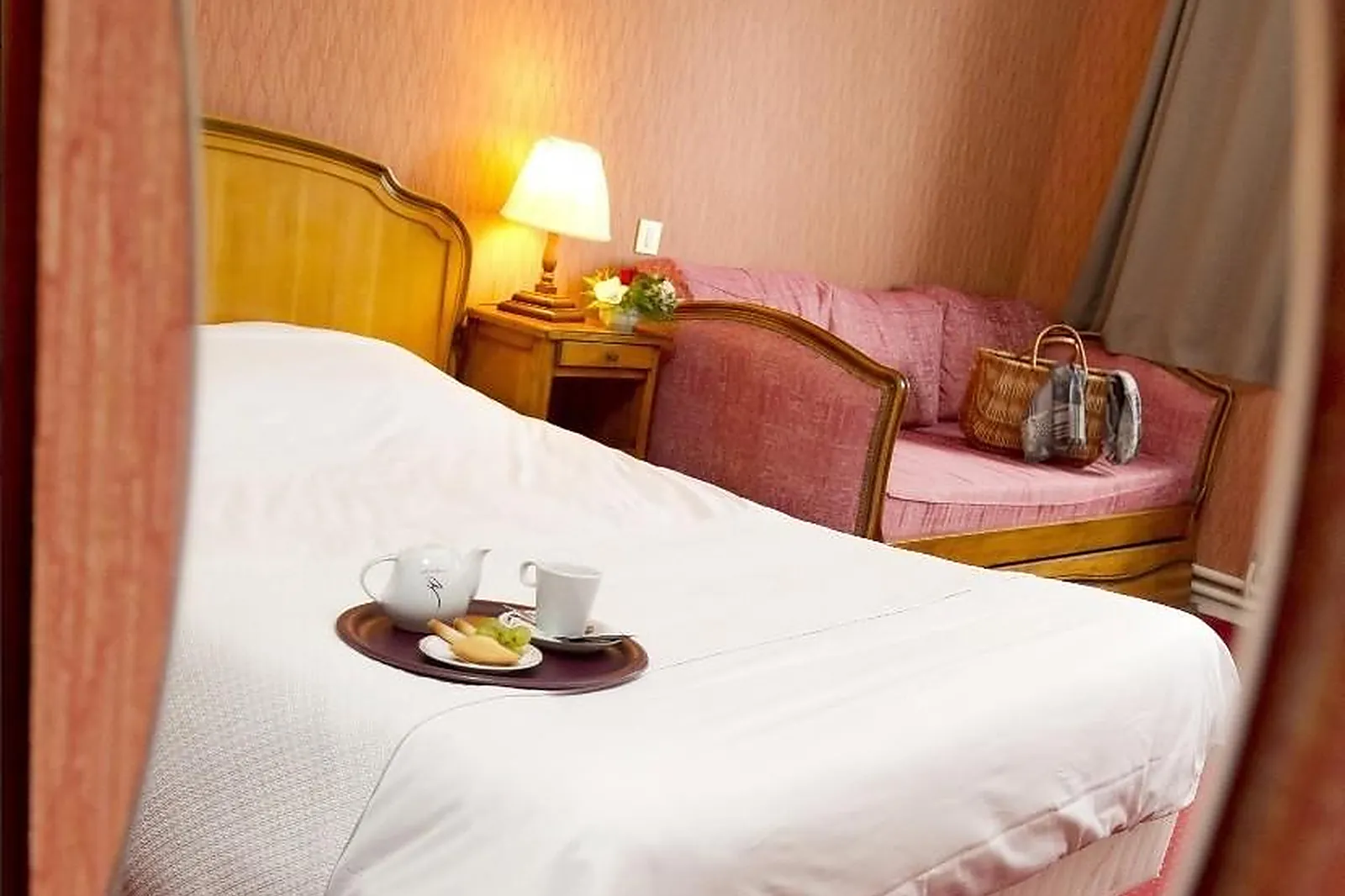 Lieux événementiels, HÔTEL LE PRIEURÉ