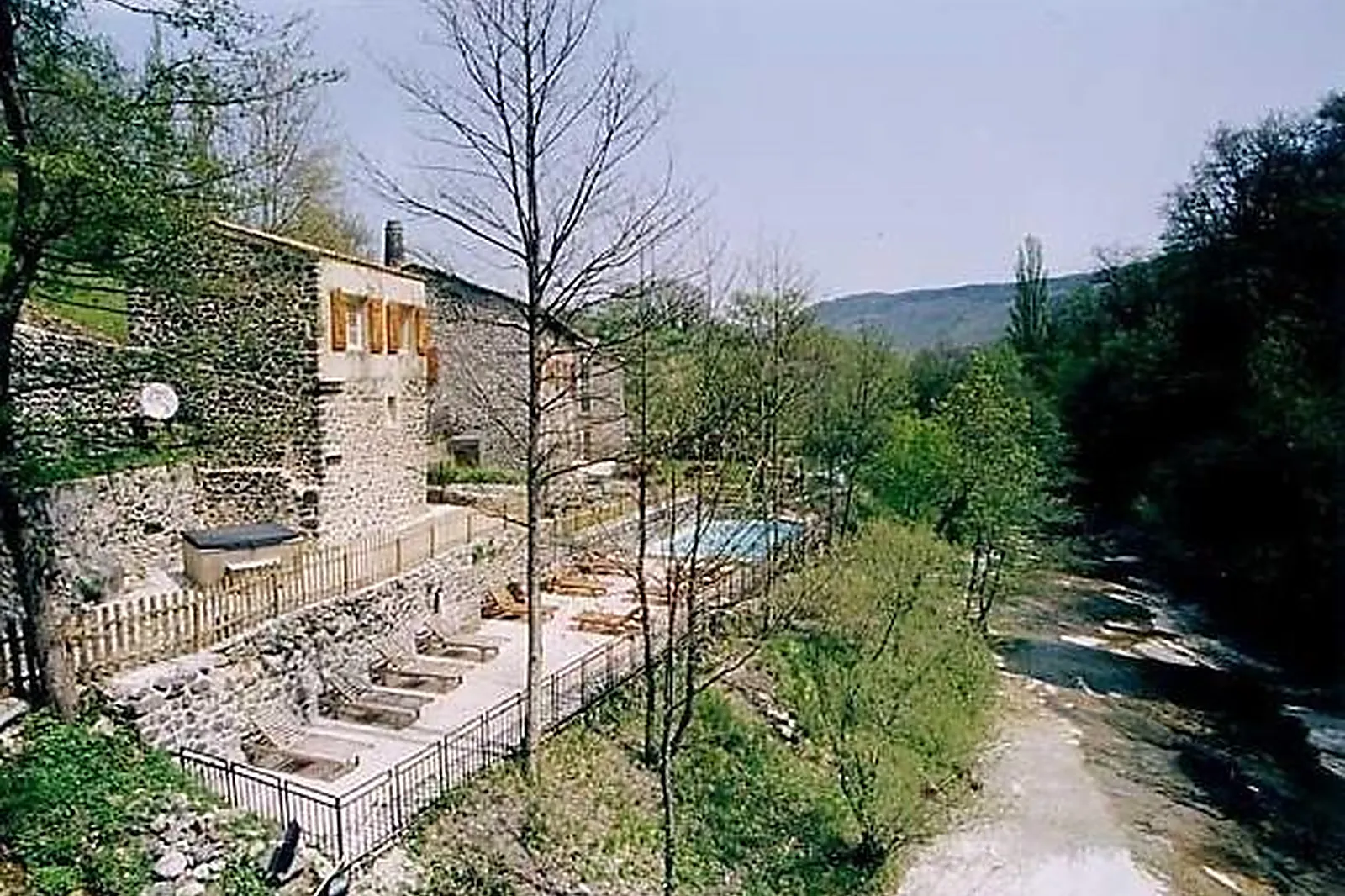 Lieux événementiels, HÔTEL LES 3 SOURCES