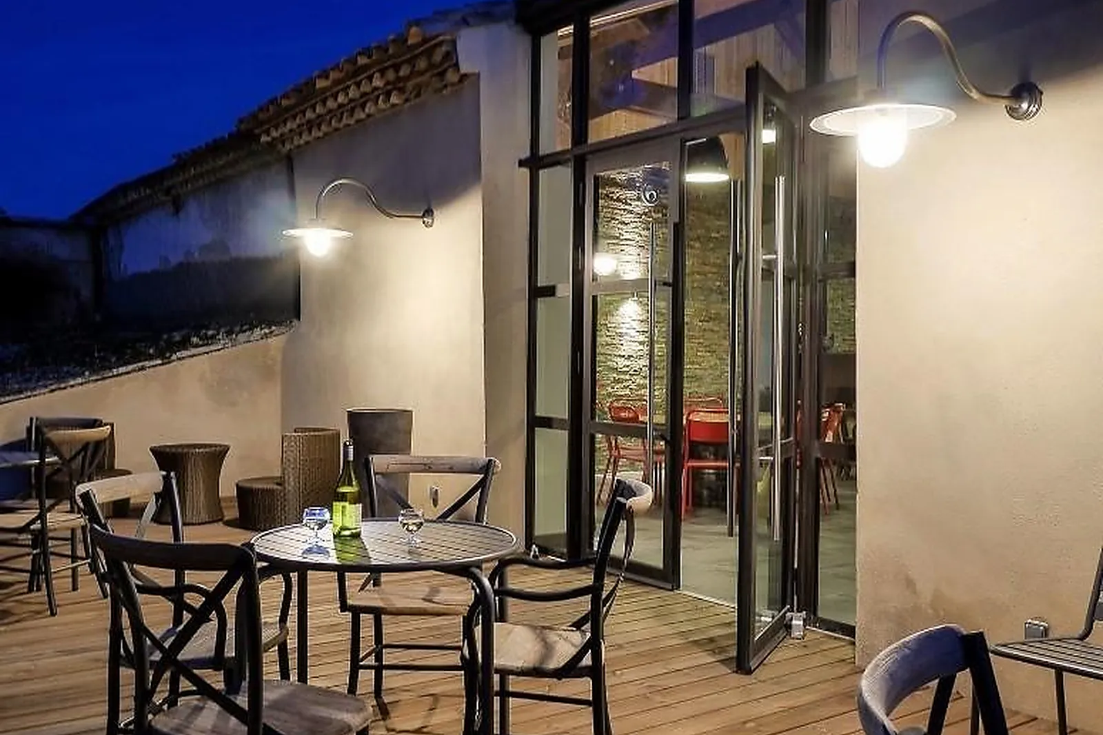 Lieux événementiels, HÔTEL LES CABANES DANS LES BOIS