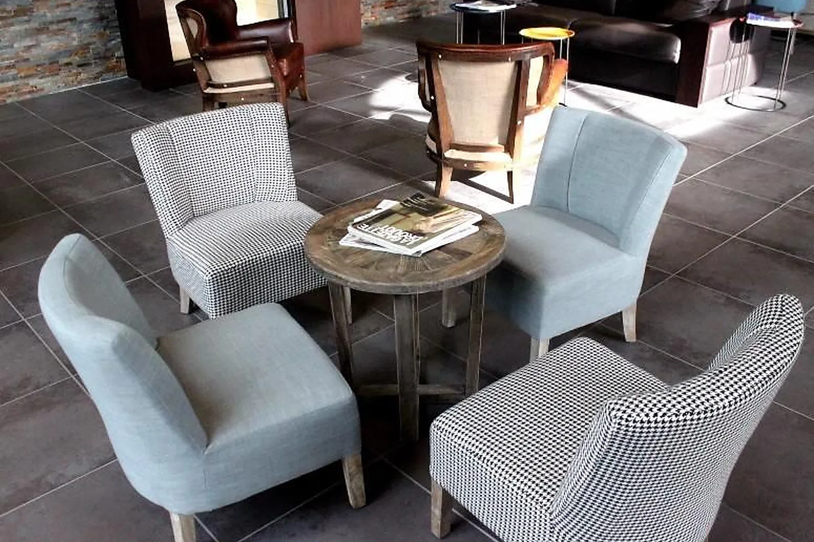 Lieux événementiels, HÔTEL LES CABANES DANS LES BOIS