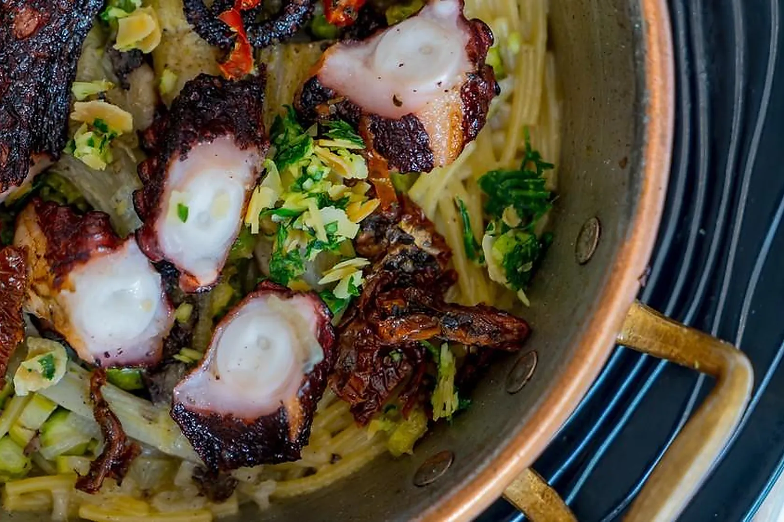 Lieux événementiels, HÔTEL LES ELMES