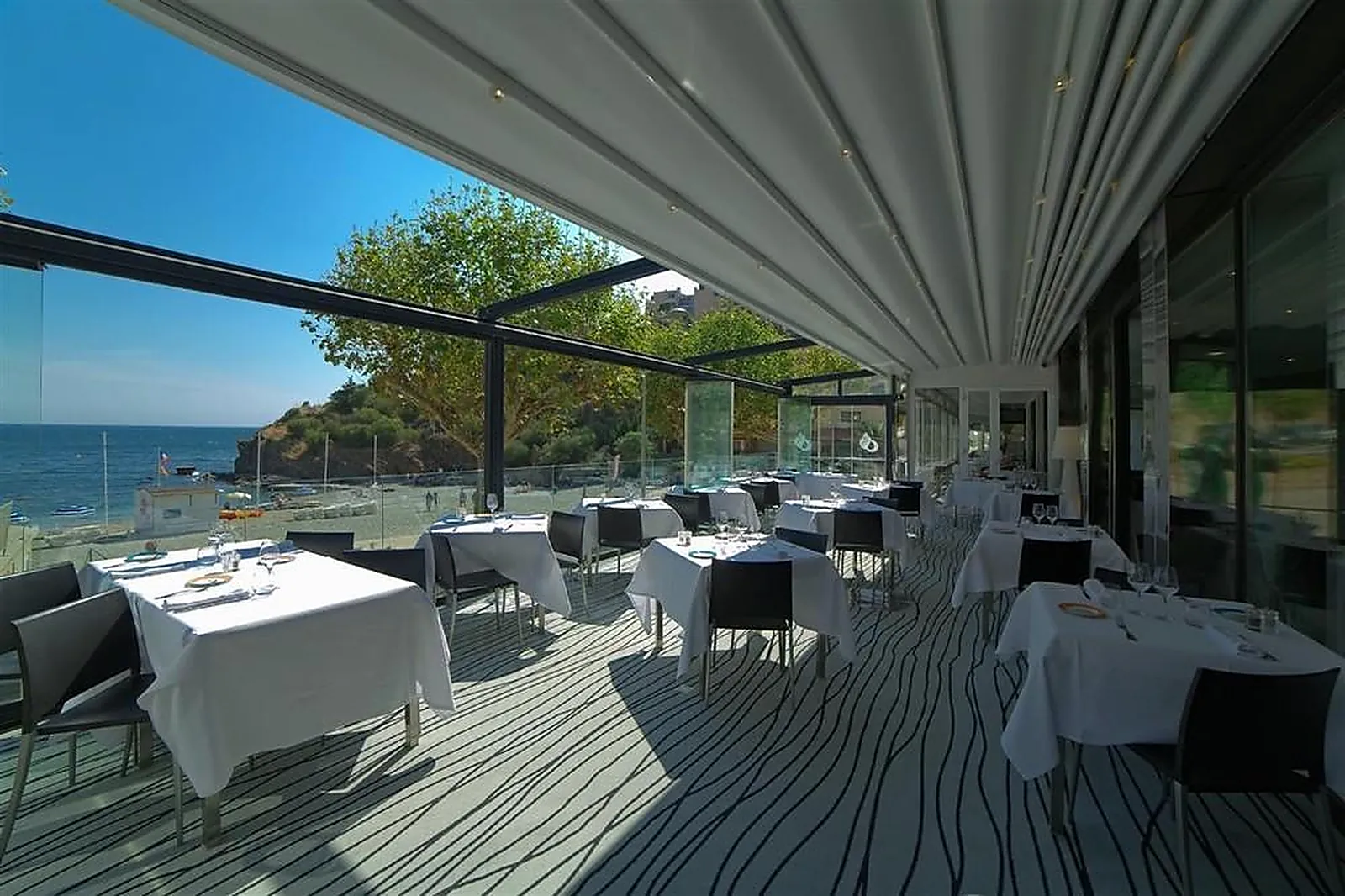 Lieux événementiels, HÔTEL LES ELMES