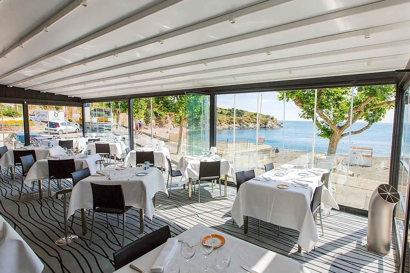 Lieux événementiels, HÔTEL LES ELMES