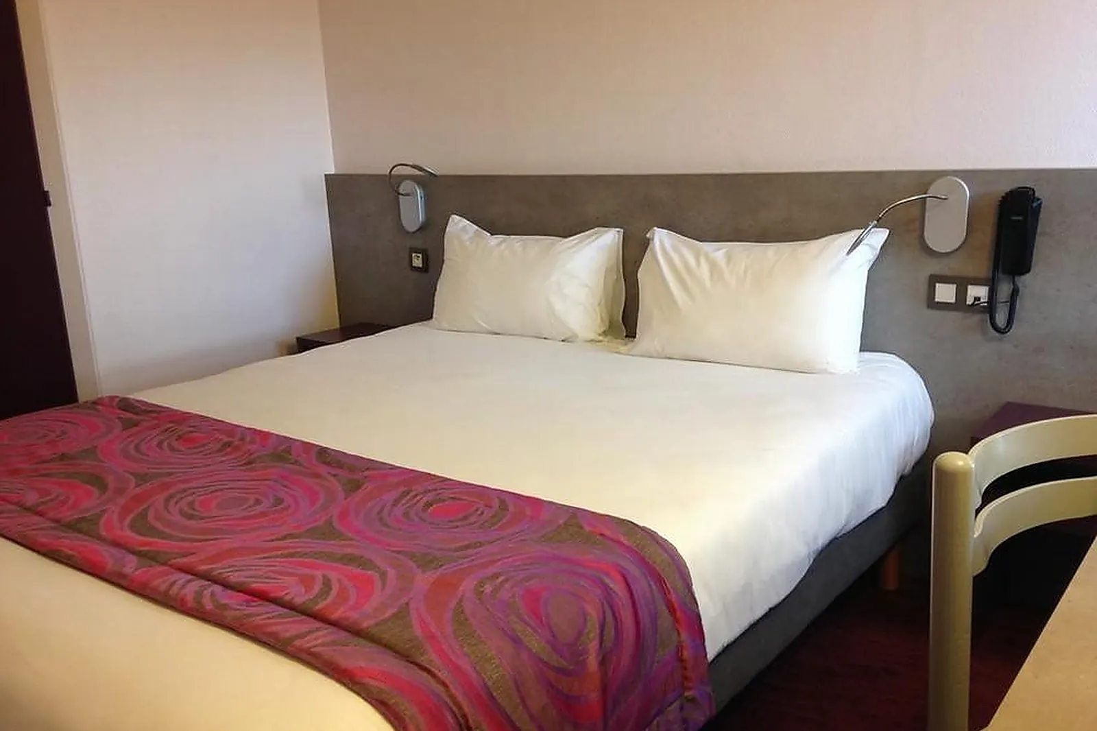 Lieux événementiels, HÔTEL LES EVENS