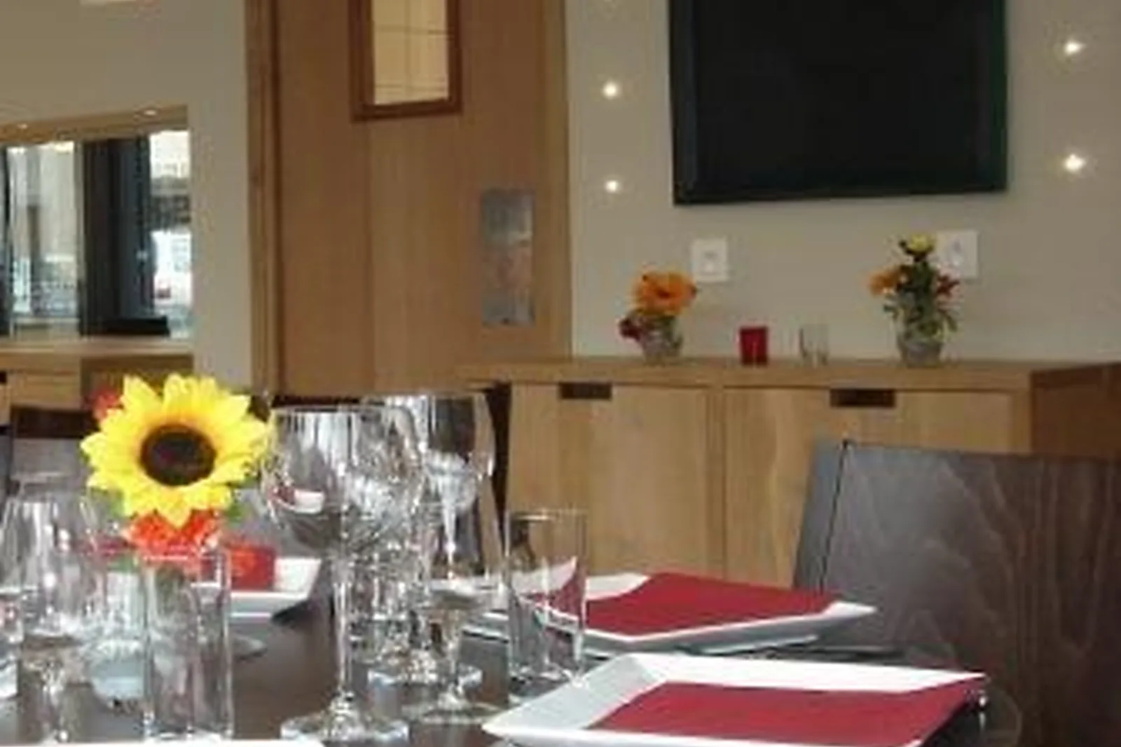 Lieux événementiels, HÔTEL LES LANCHERS