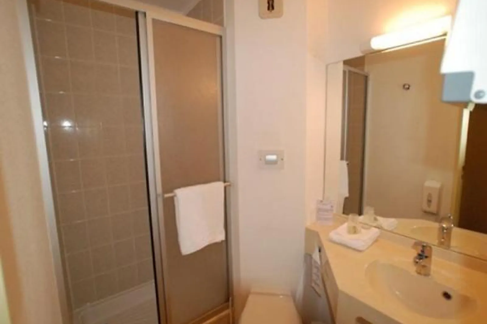 Lieux événementiels, HÔTEL LES LOGES