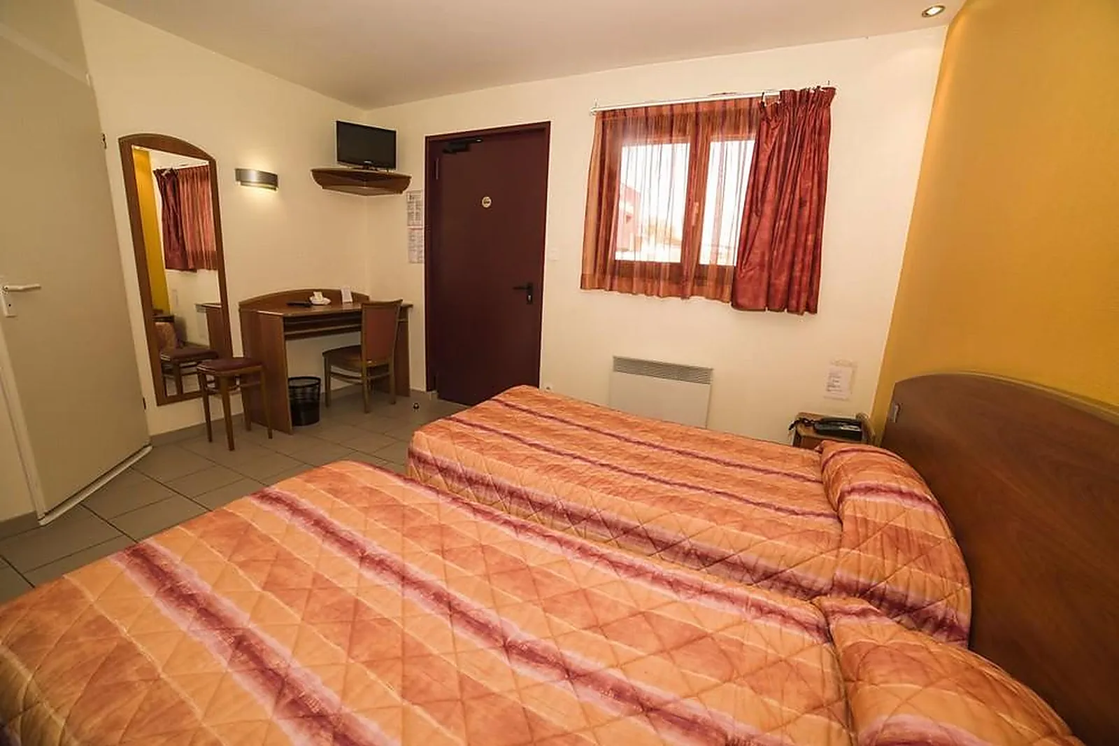 Lieux événementiels, HÔTEL LES PATURELLES