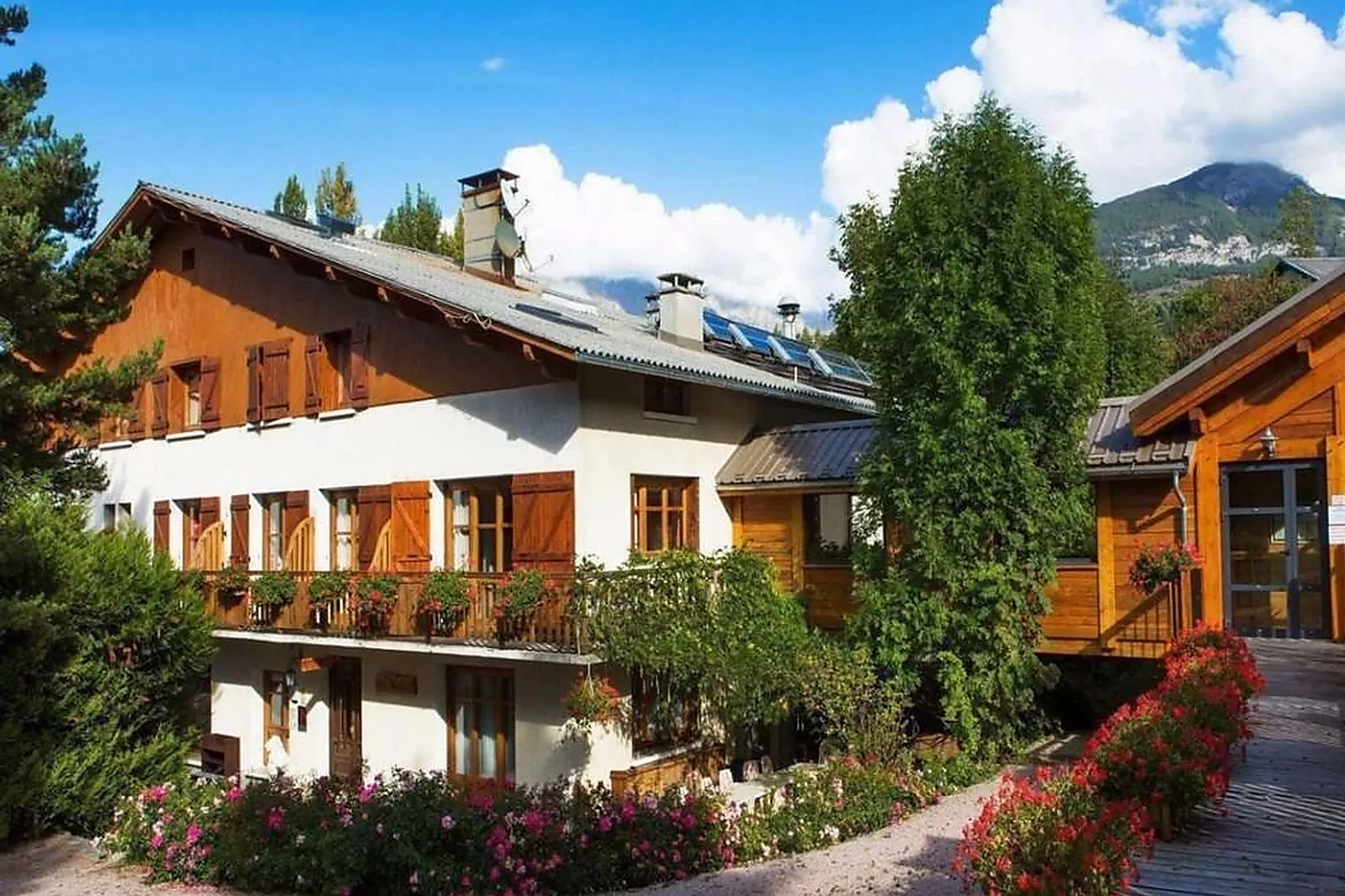 Lieux événementiels, HÔTEL LES PEUPLIERS