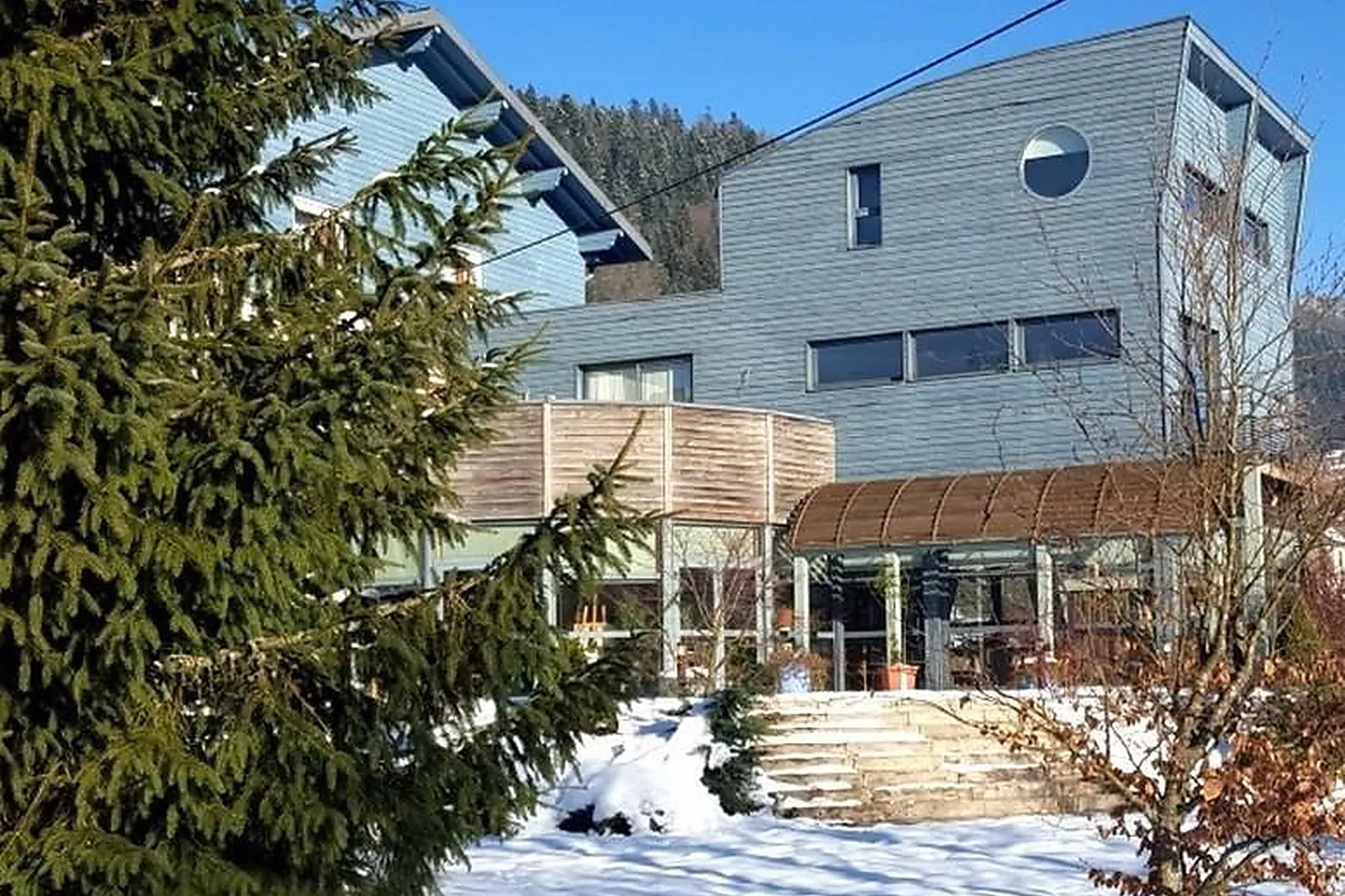 Lieux événementiels, HÔTEL LES SAPINS