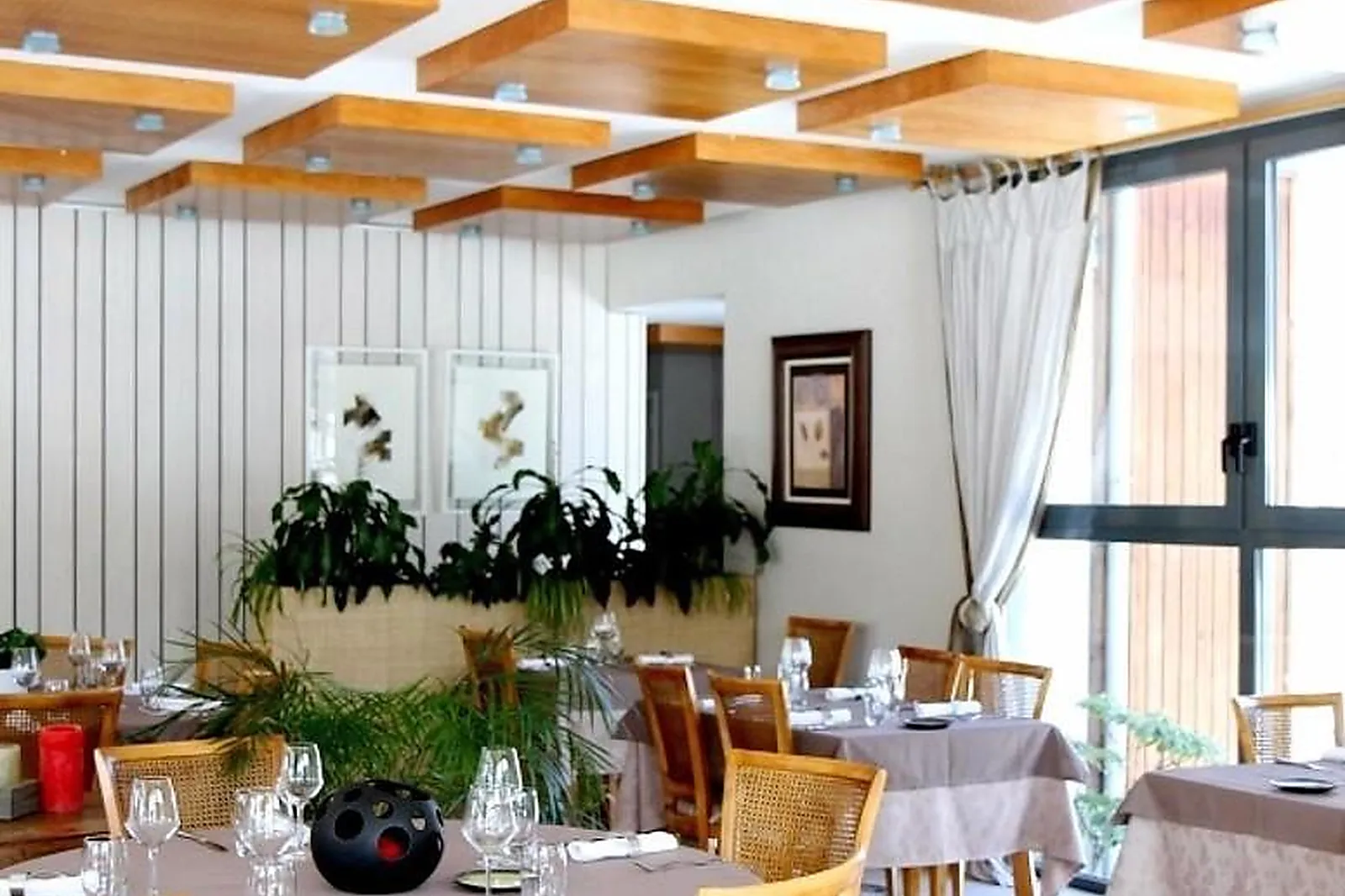 Lieux événementiels, HÔTEL LES SAPINS