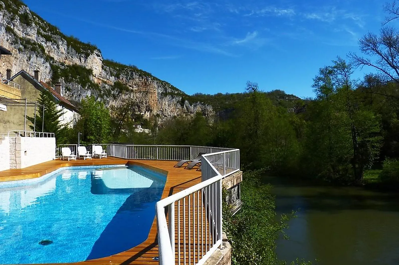 Lieux événementiels, HÔTEL RESTAURANT DES GROTTES