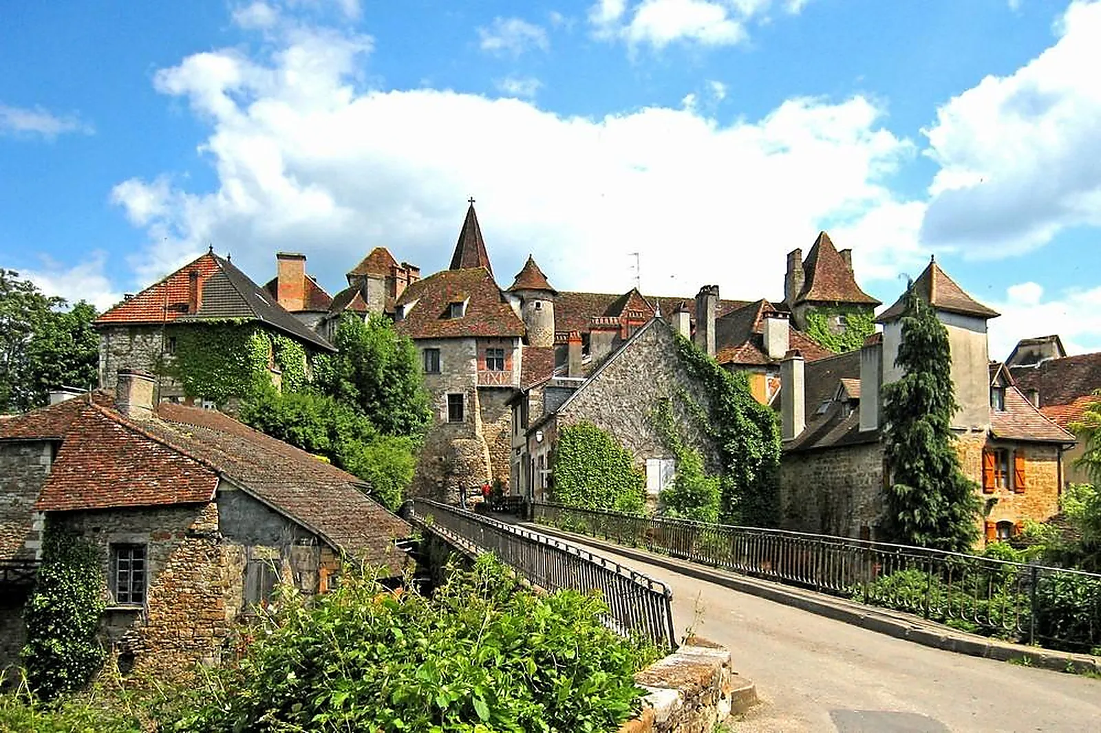 Lieux événementiels, HÔTEL RESTAURANT DES GROTTES