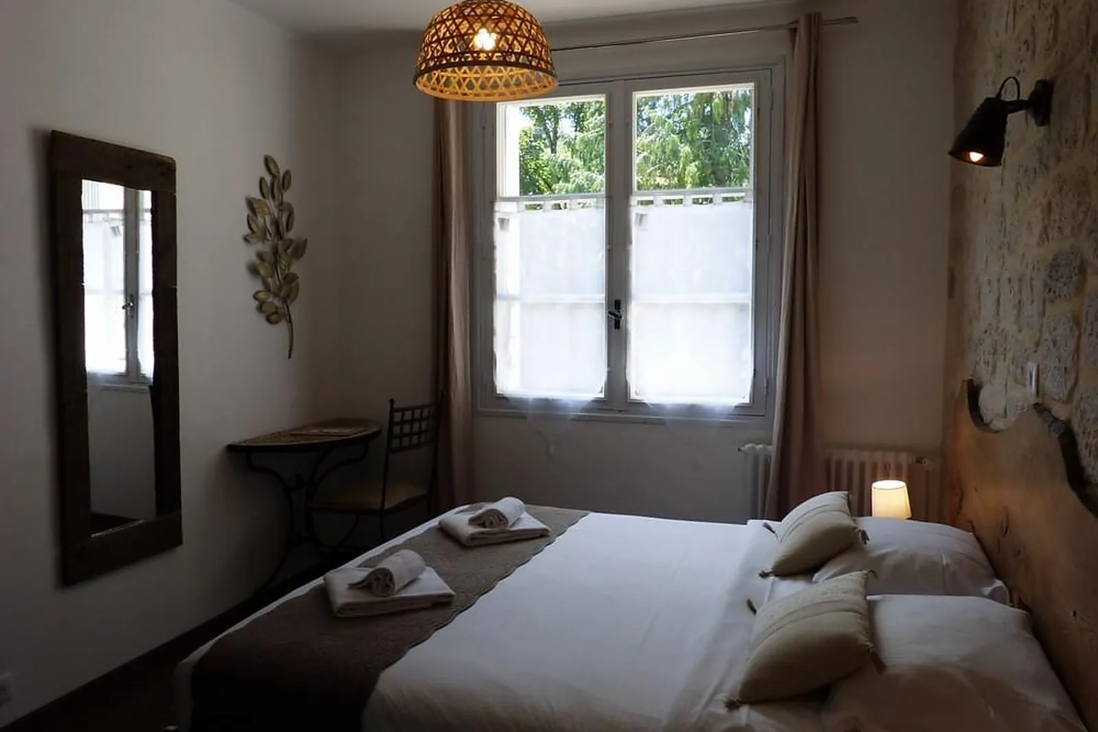 Lieux événementiels, HÔTEL RESTAURANT DES GROTTES