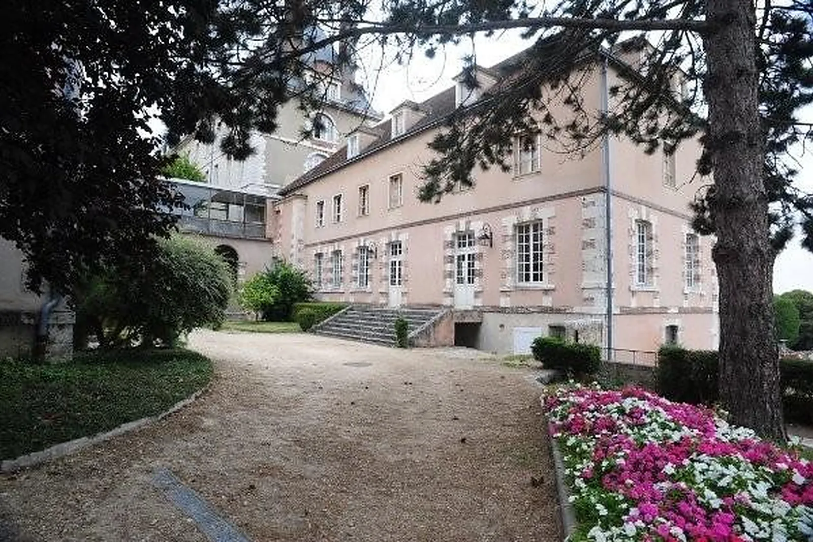 Lieux événementiels, HÔTELLERIE SAINT YVES