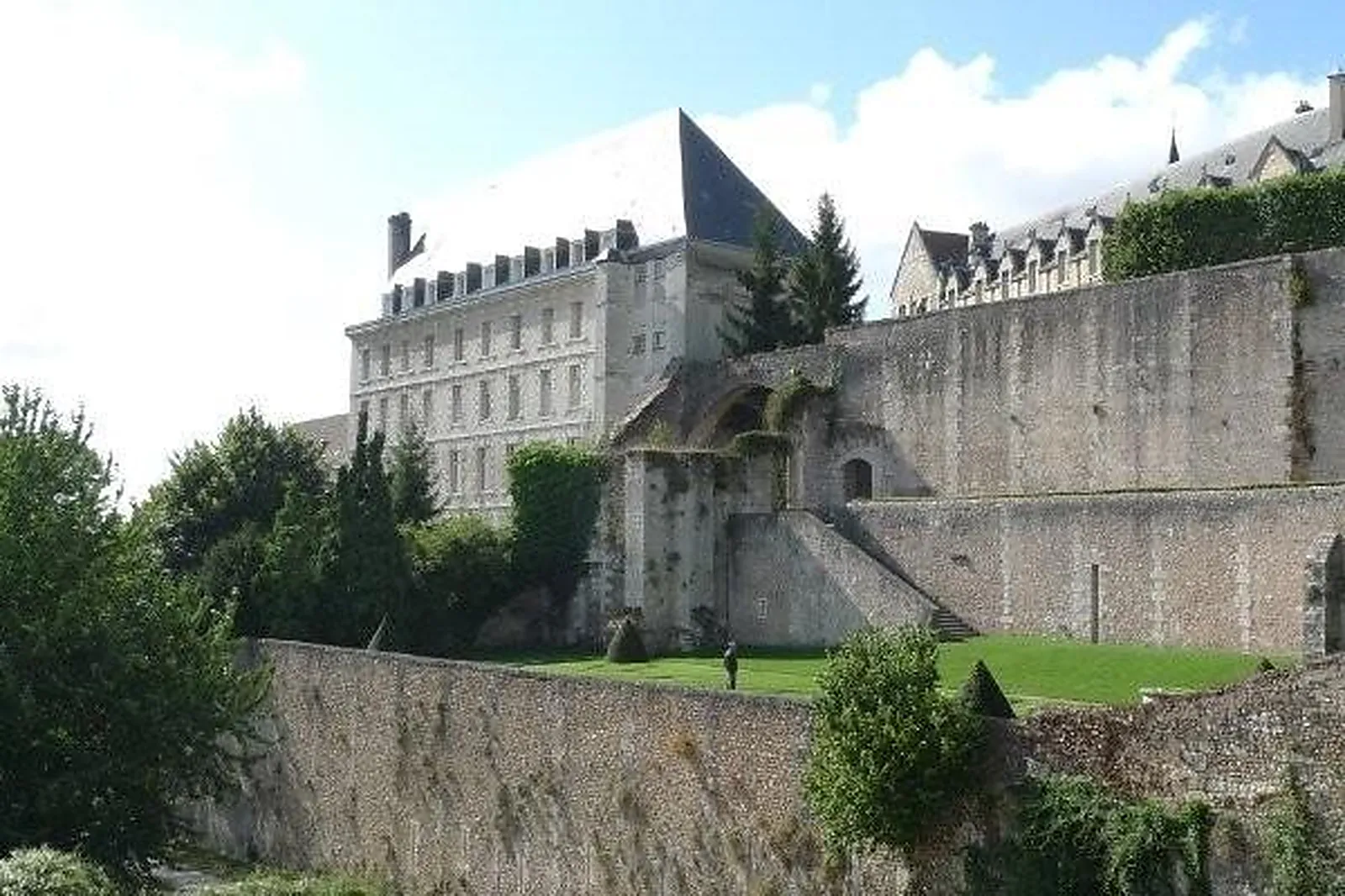 Lieux événementiels, HÔTELLERIE SAINT YVES