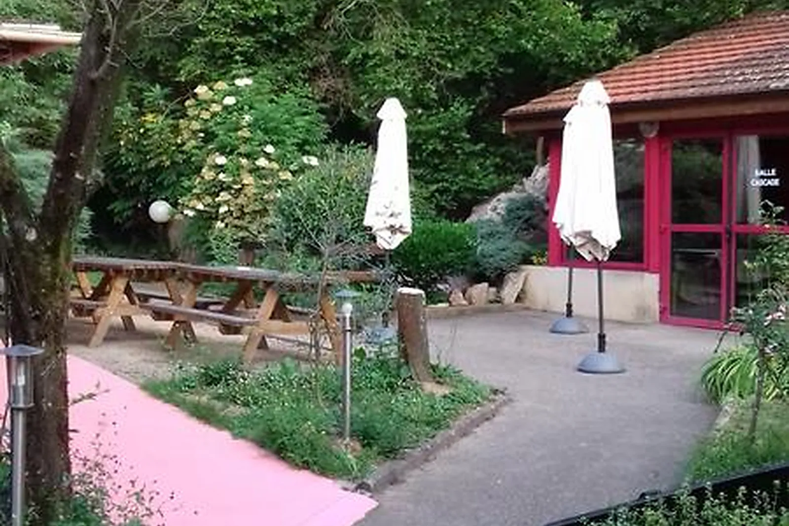 Lieux événementiels, HOTELLERIE DE LA CASCADE