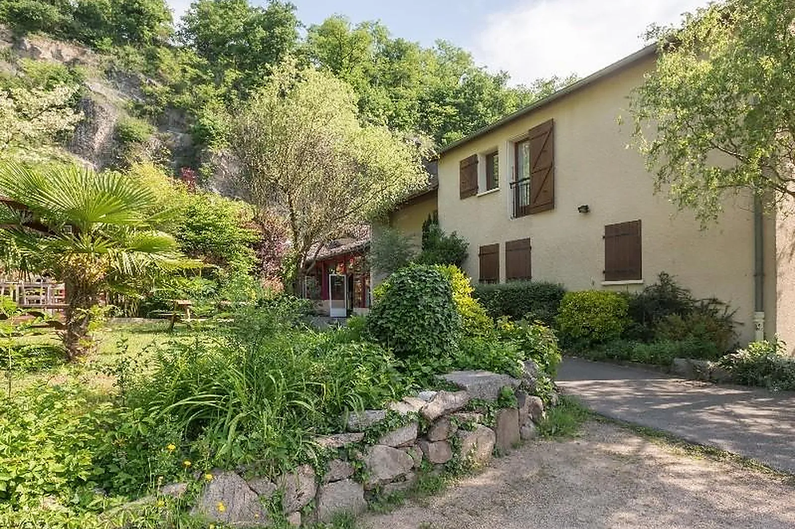 Lieux événementiels, HOTELLERIE DE LA CASCADE