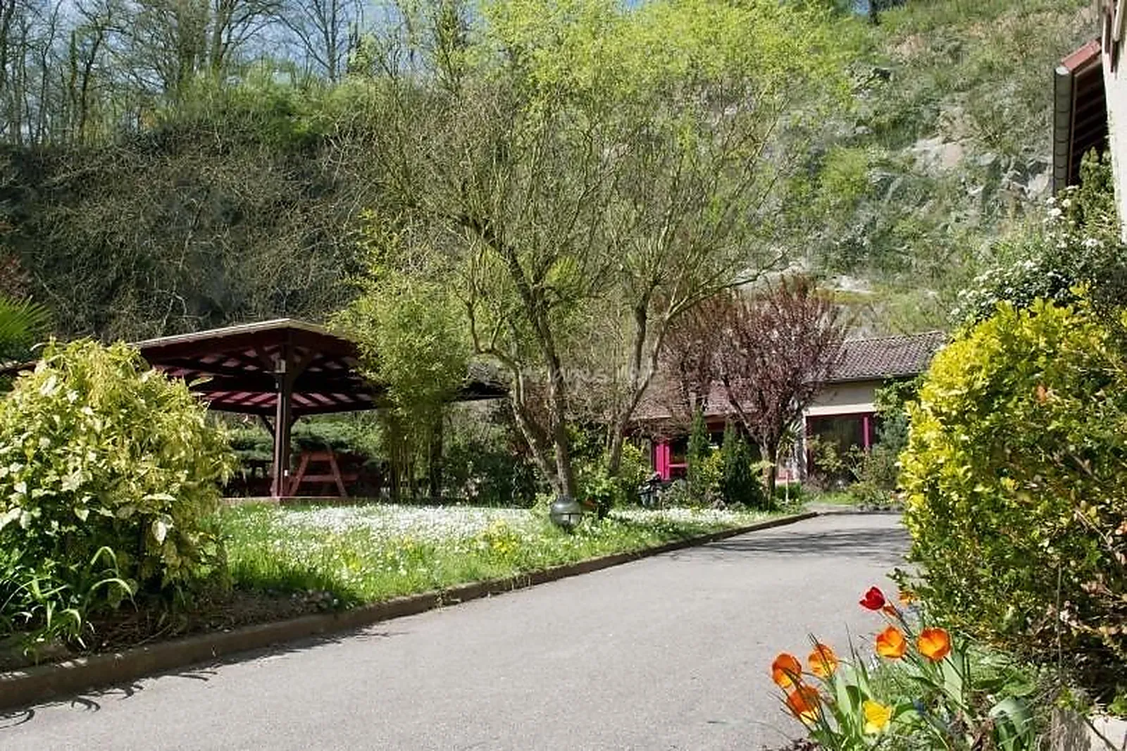 Lieux événementiels, HOTELLERIE DE LA CASCADE