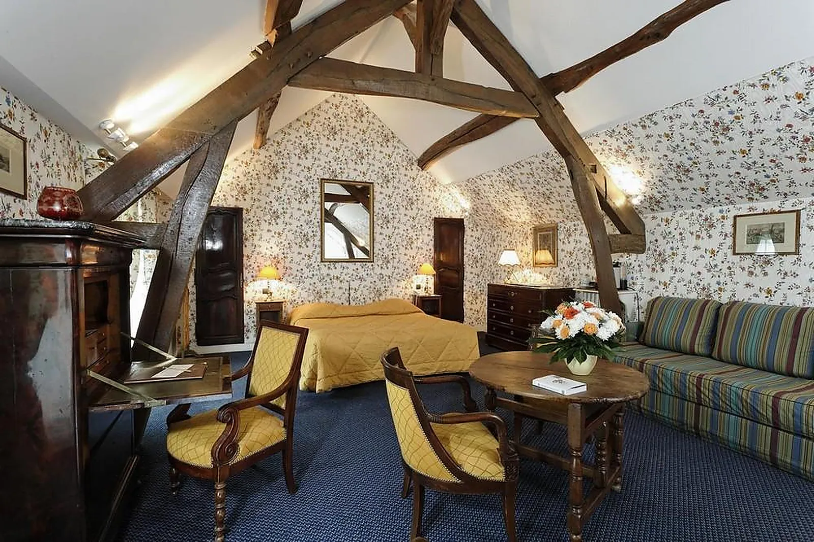 Lieux événementiels, HÔTELLERIE DU BAS BRÉAU