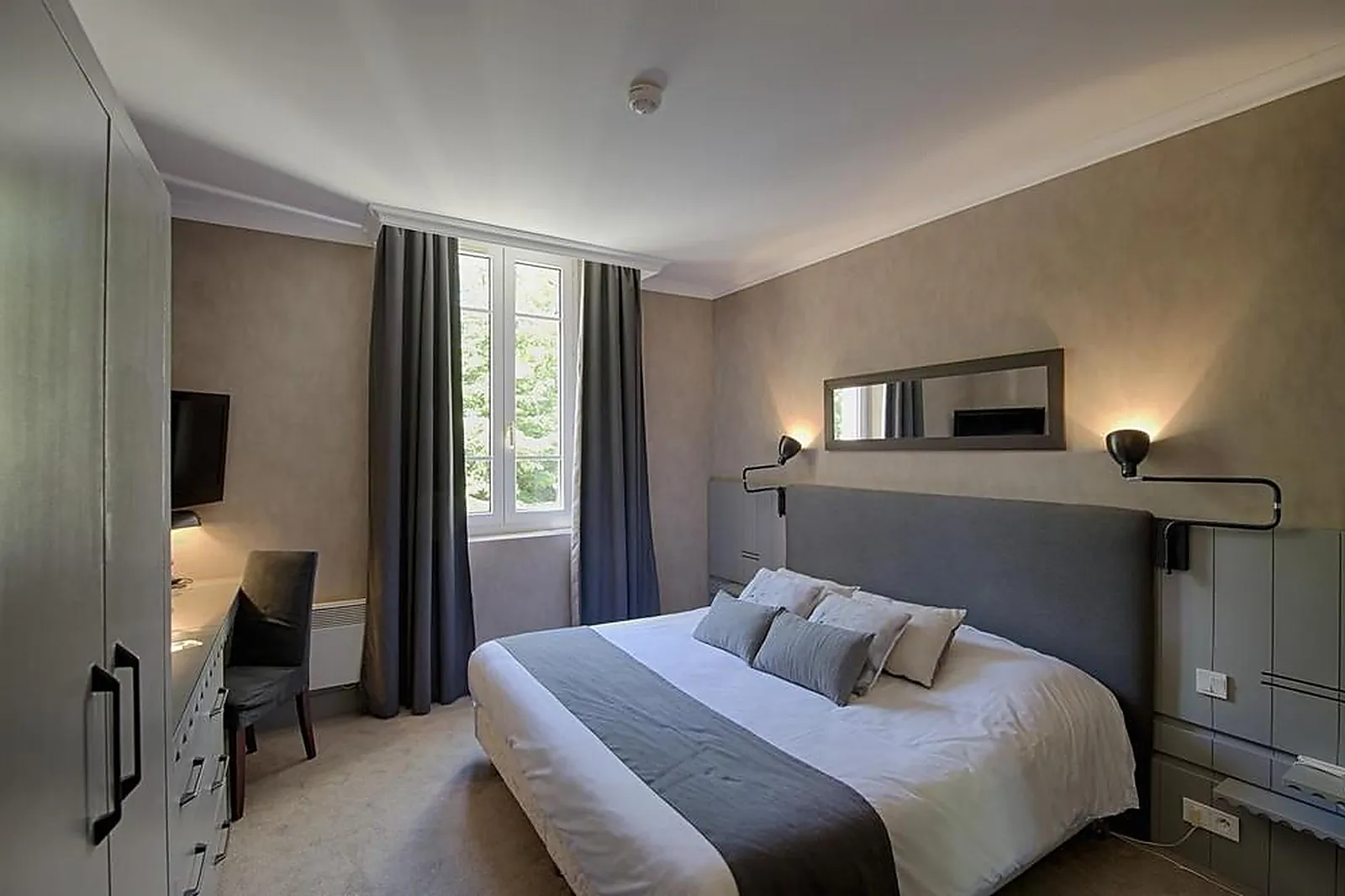 Lieux événementiels, HÔTELLERIE DU LAC