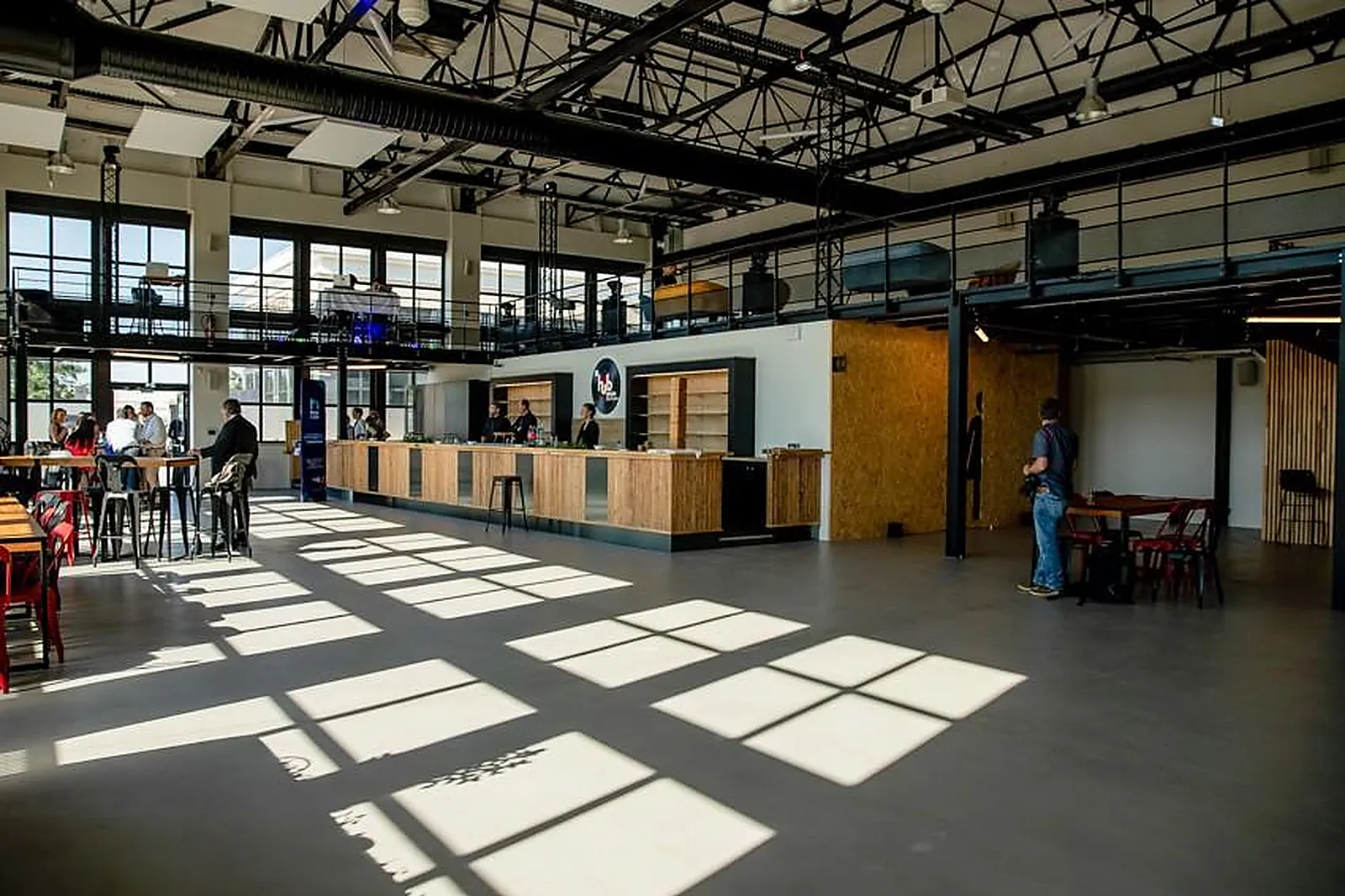 Lieux événementiels, HUB EXPO CONGRÈS