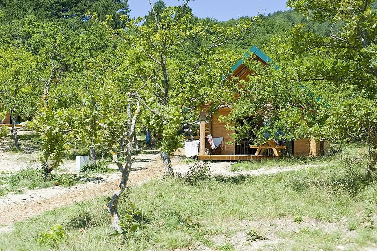 Lieux événementiels, HUTTOPIA DIEULEFIT