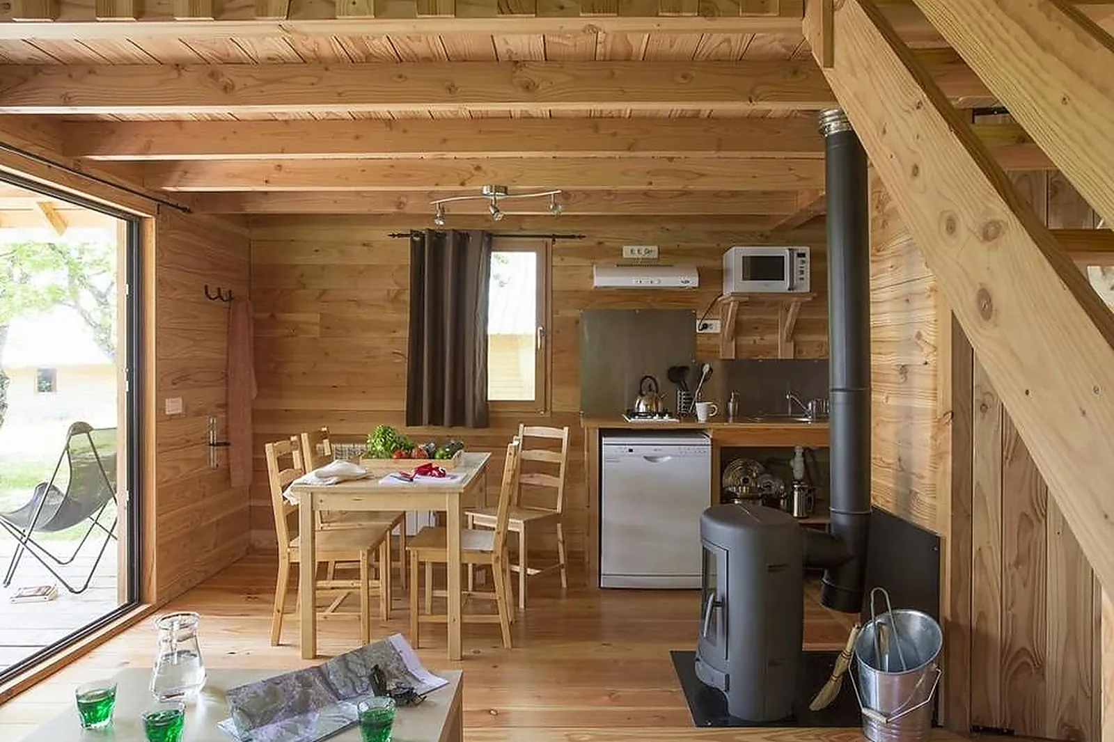 Lieux événementiels, HUTTOPIA SENONCHES