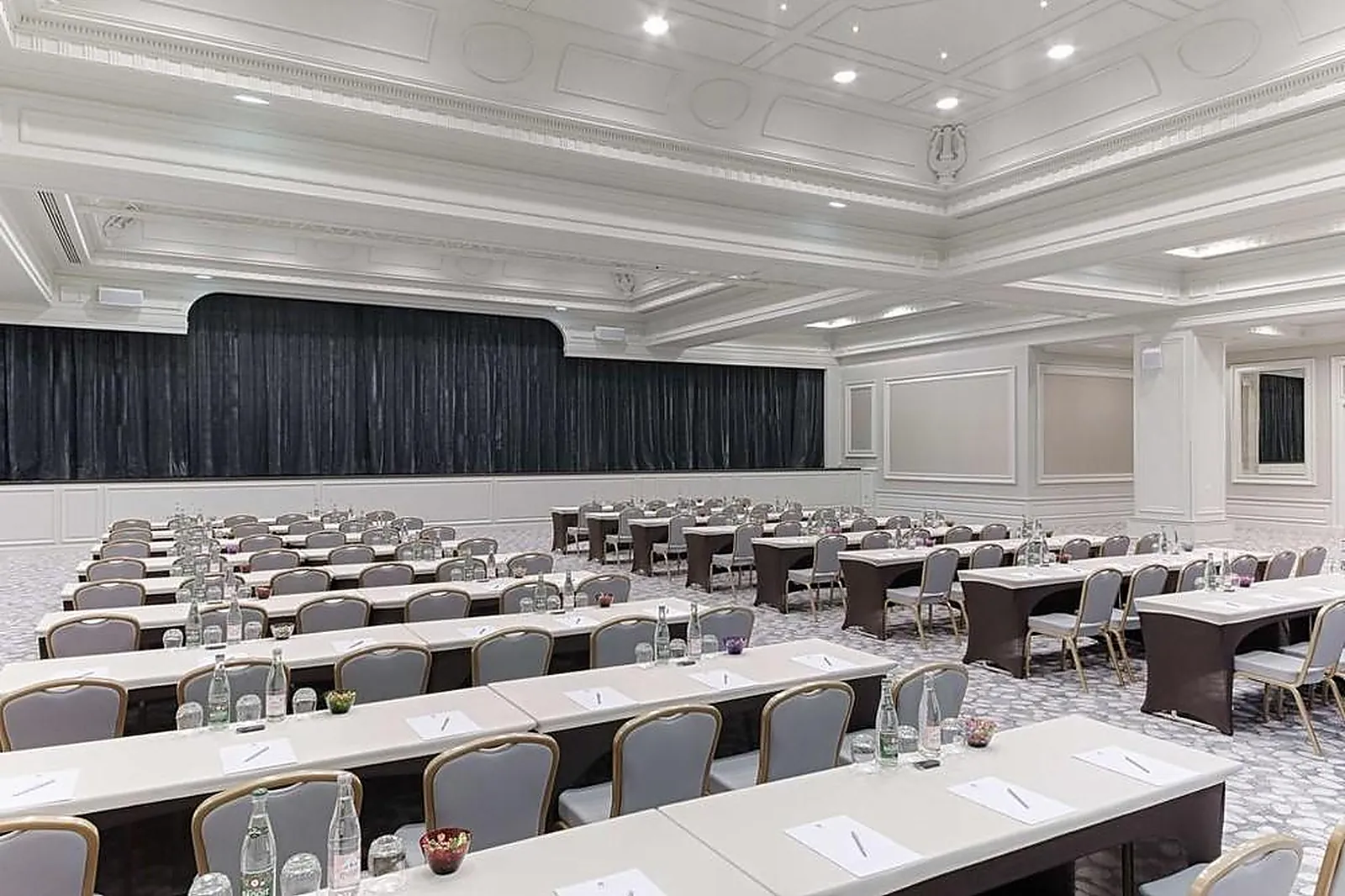 Lieux événementiels, HYATT REGENCY NICE PALAIS DE LA MEDITERRANÉE