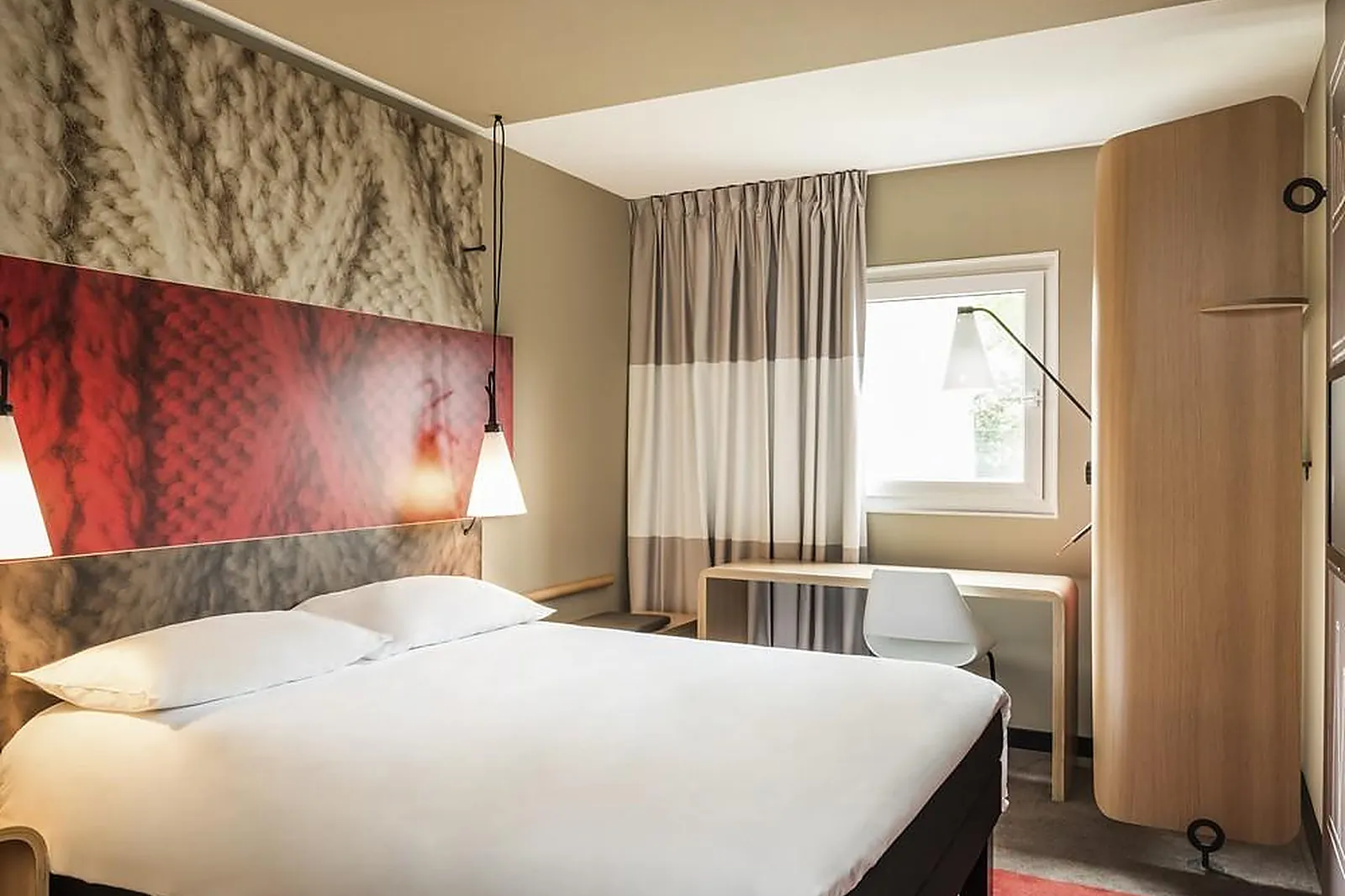 Lieux événementiels, IBIS AVIGNON SUD