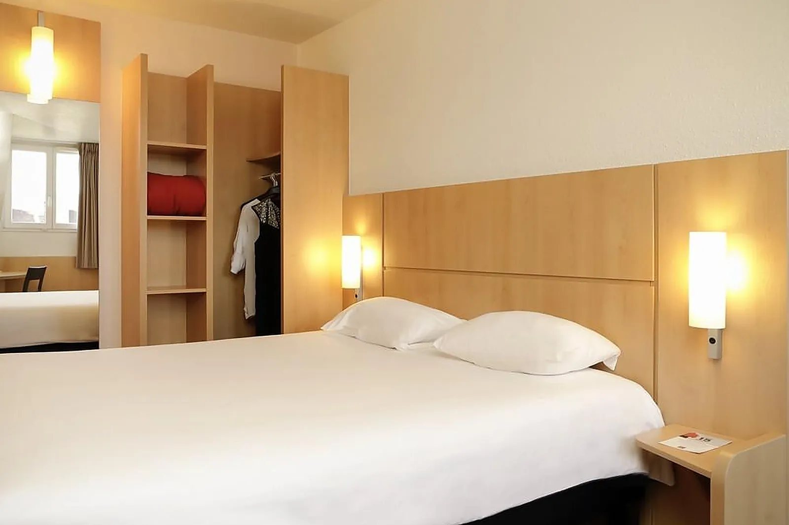 Lieux événementiels, IBIS BESANÇON CENTRE VILLE