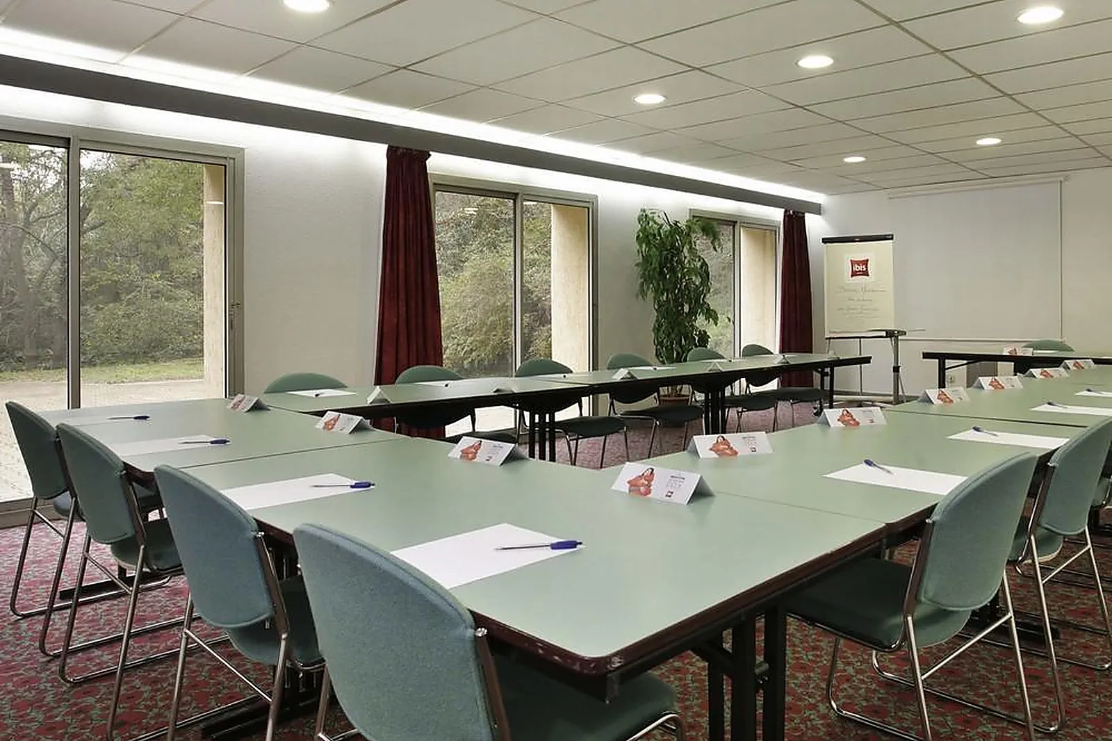 Lieux événementiels, IBIS BEZIERS EST MEDITERRANEE