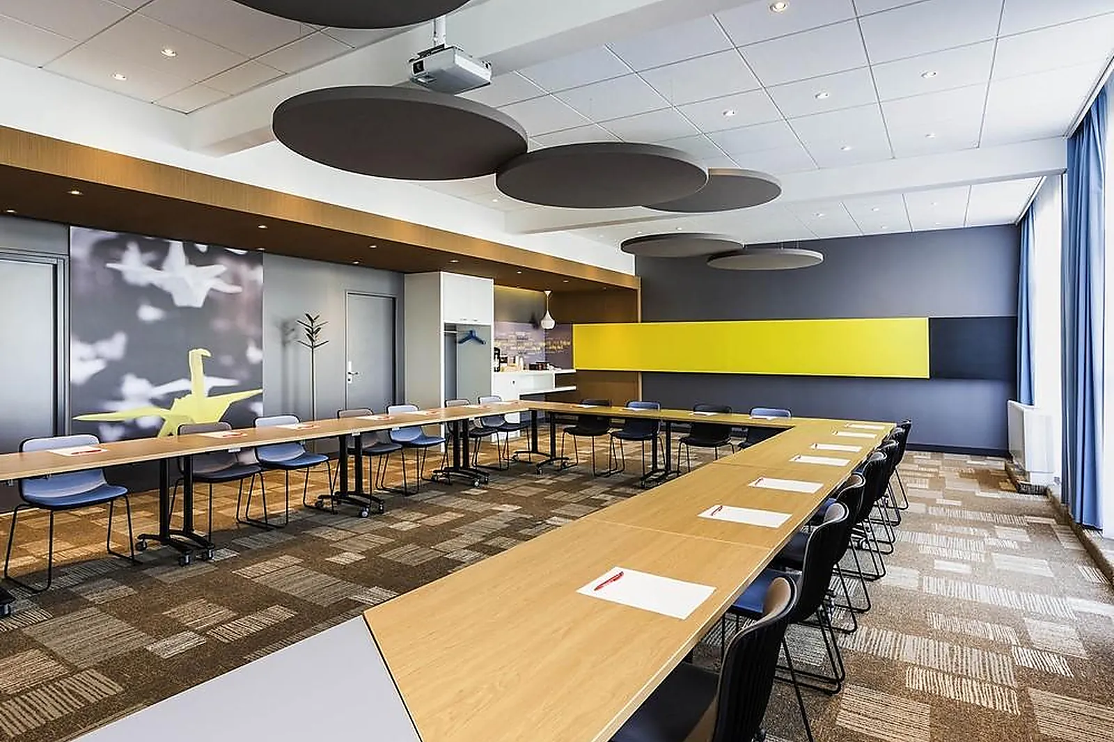 Lieux événementiels, IBIS BORDEAUX LE LAC