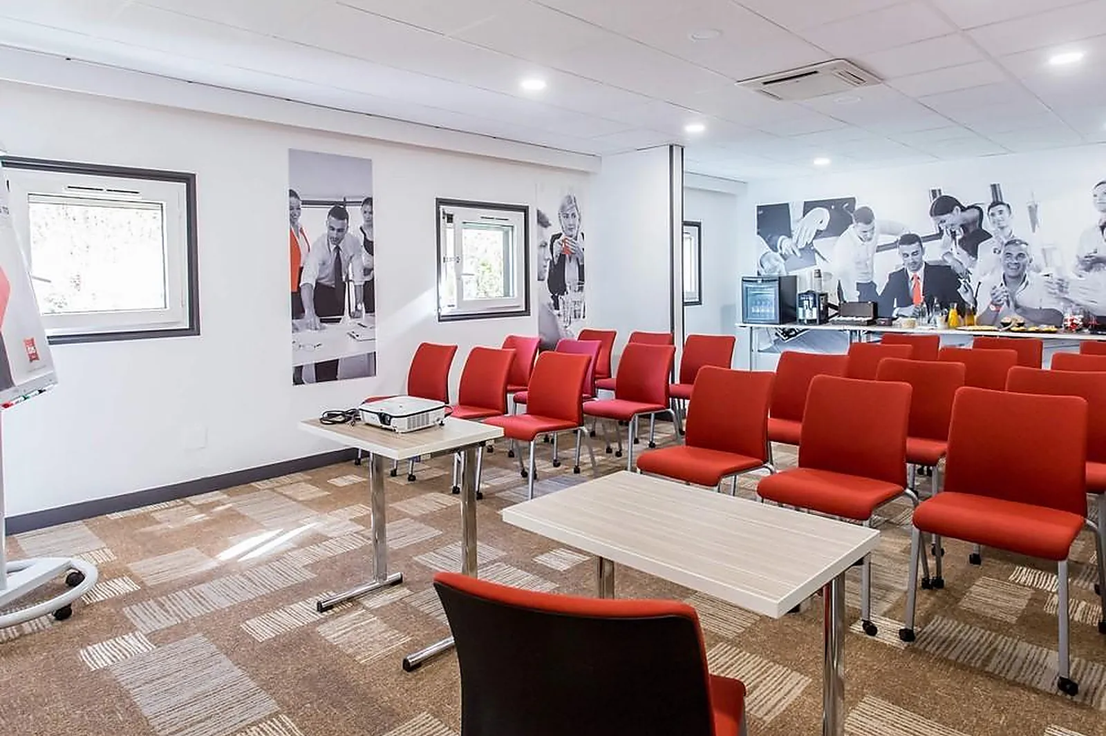 Lieux événementiels, IBIS BOURGES