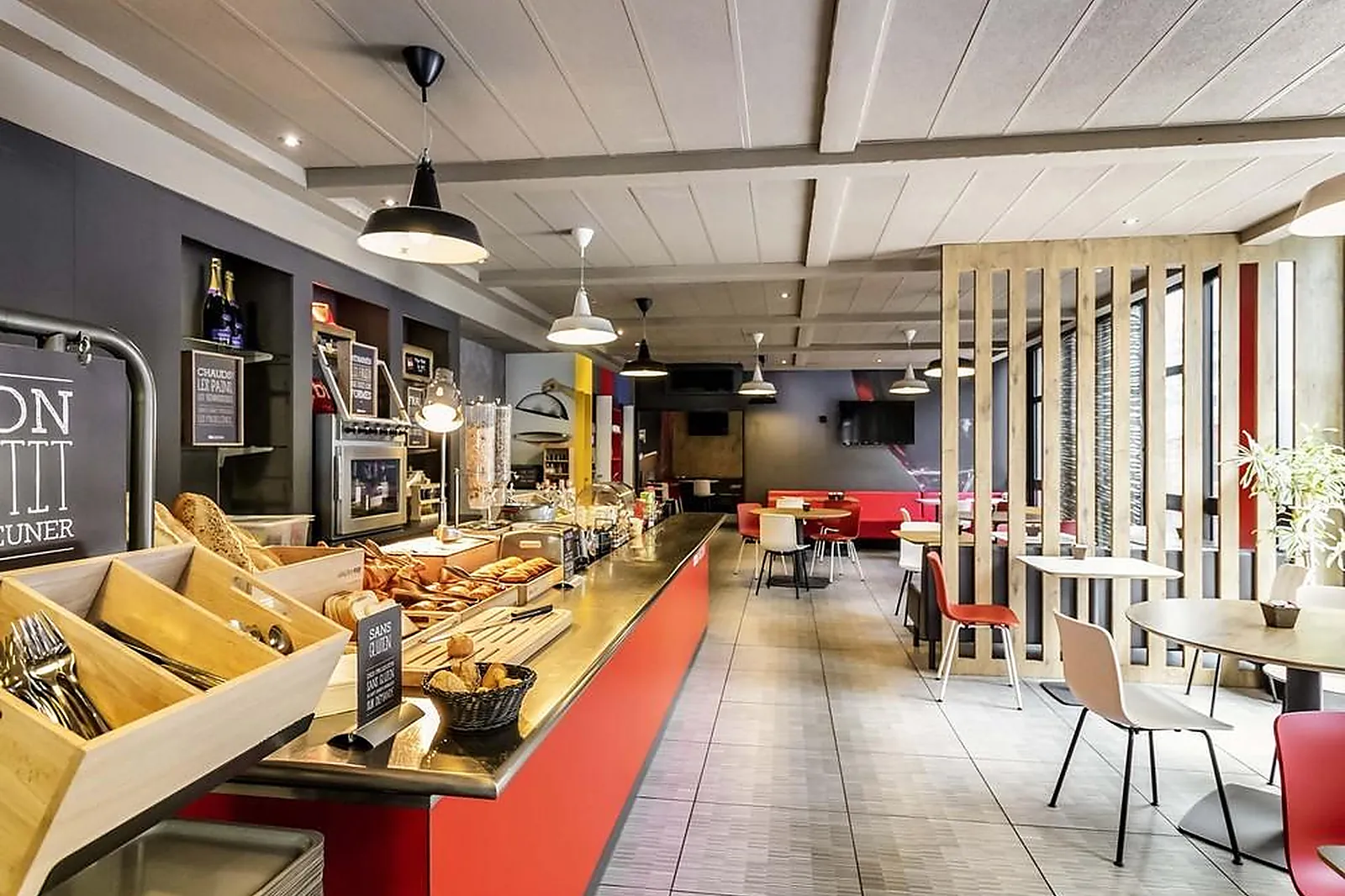 Lieux événementiels, IBIS BOURGES