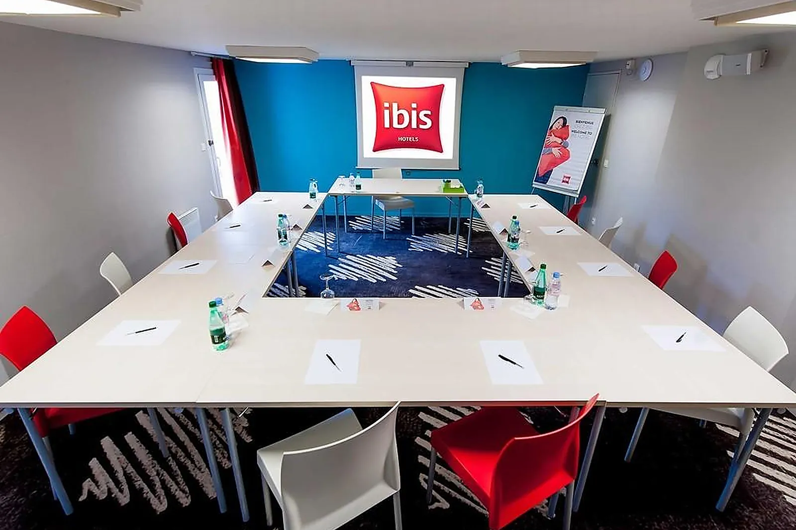 Lieux événementiels, IBIS BREST KERGARADEC AÉROPORT