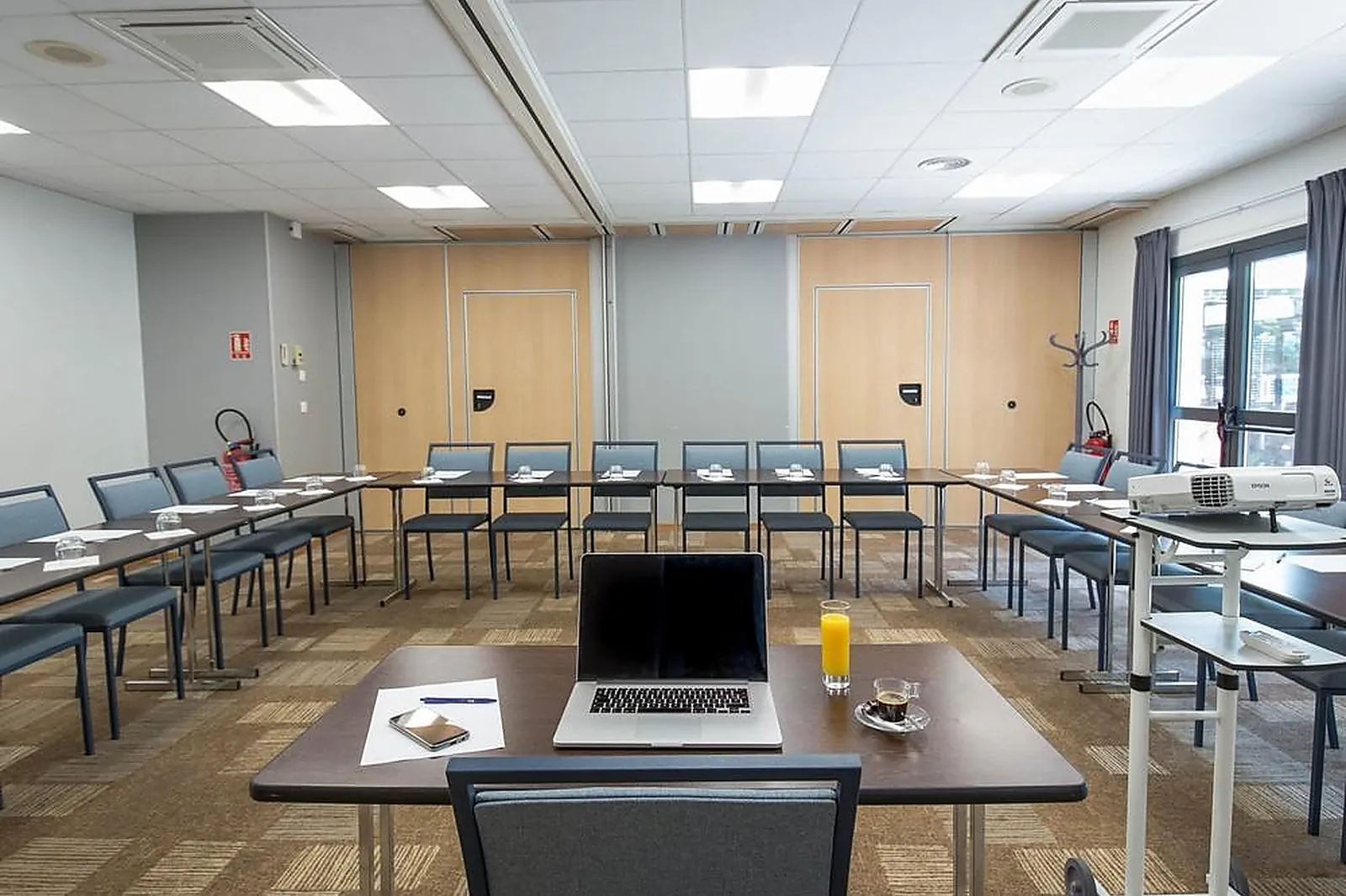 Lieux événementiels, IBIS BRIGNOLES PROVENCE VERTE