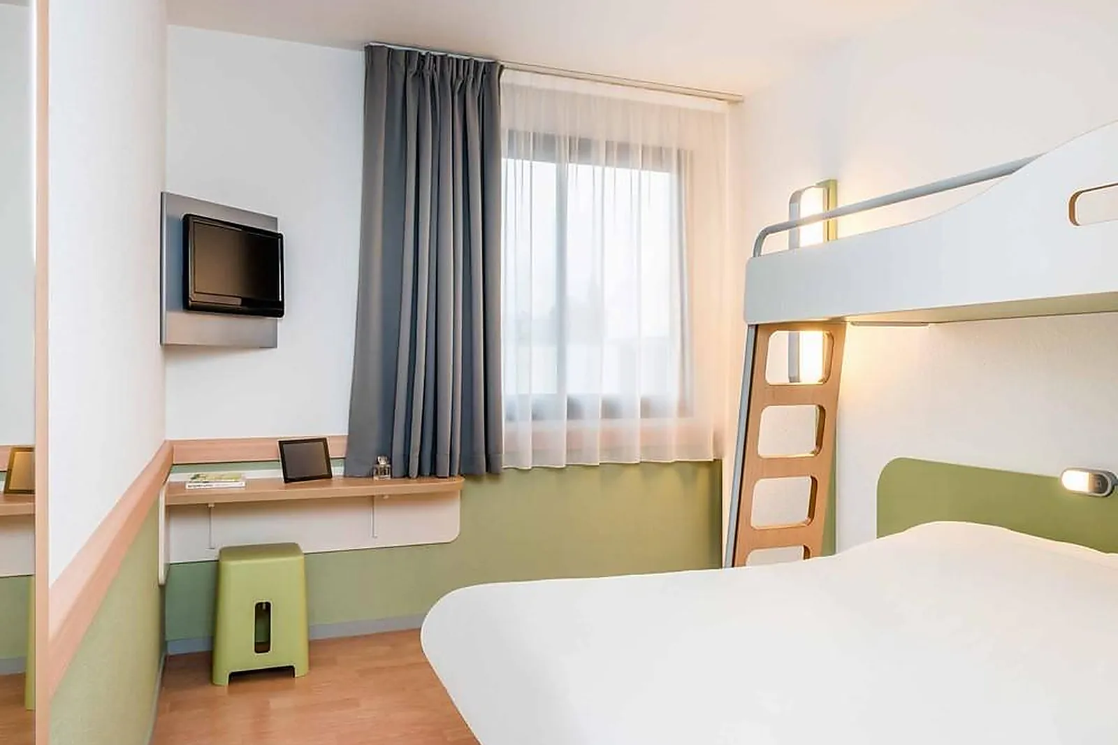 Lieux événementiels, IBIS BUDGET EVREUX CENTRE