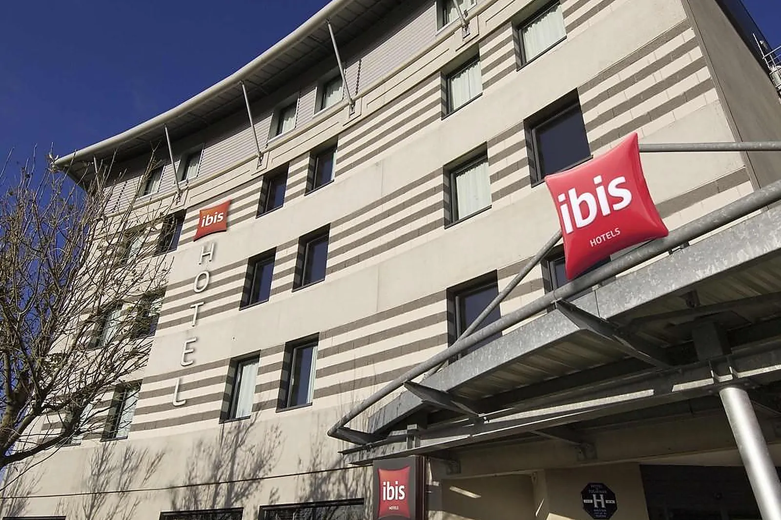 Lieux événementiels, IBIS CALAIS TUNNEL SOUS LA MANCHE