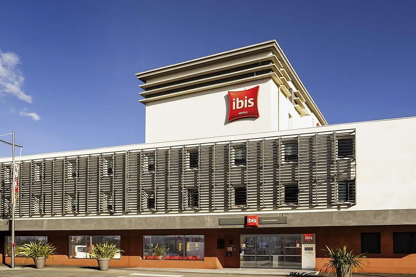 Lieux événementiels, IBIS CANNES MANDELIEU